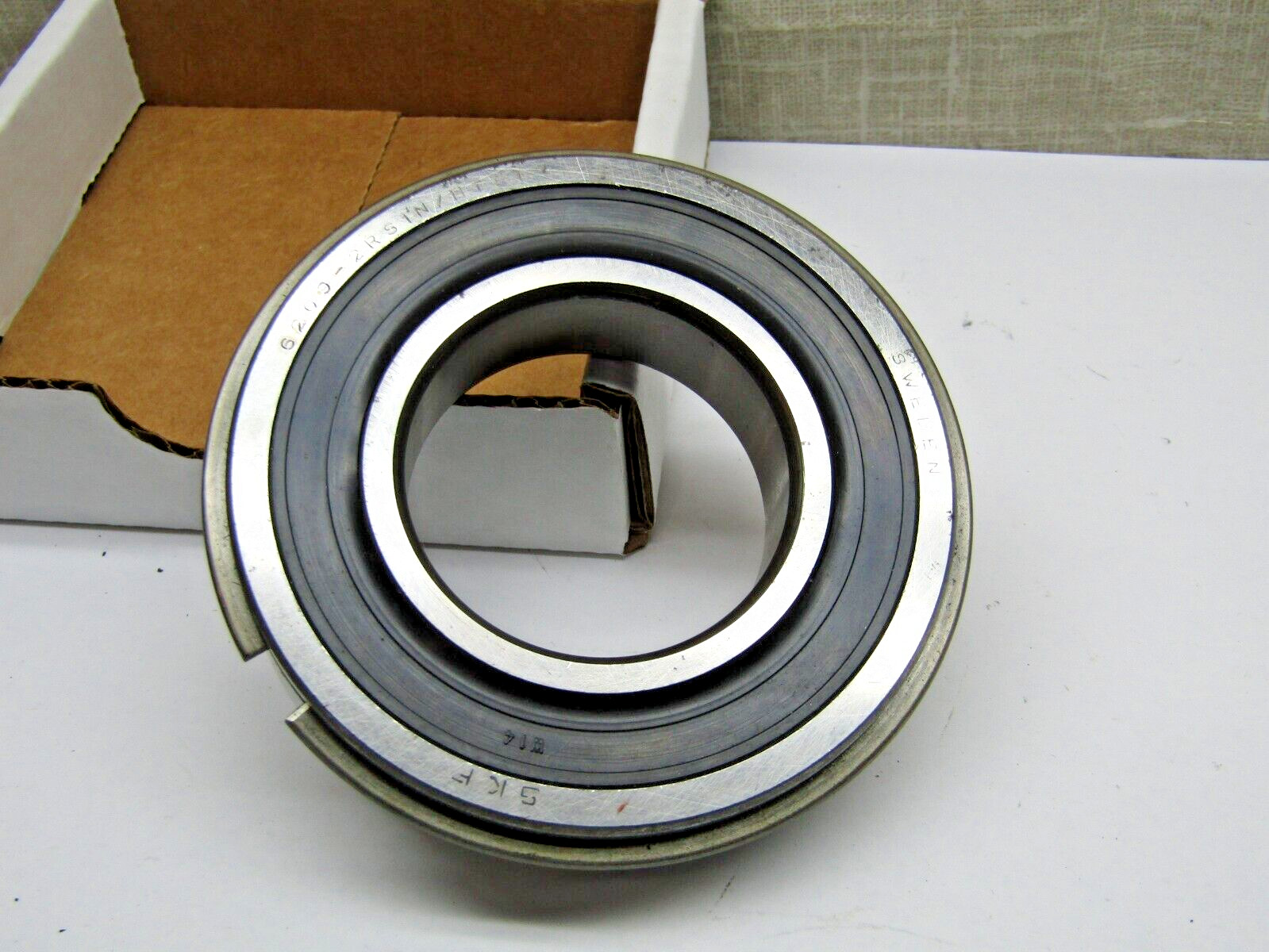 SKF 6209-2RSNR 45mm X 85mm X 19mm Sealed Snap Ring Bearing