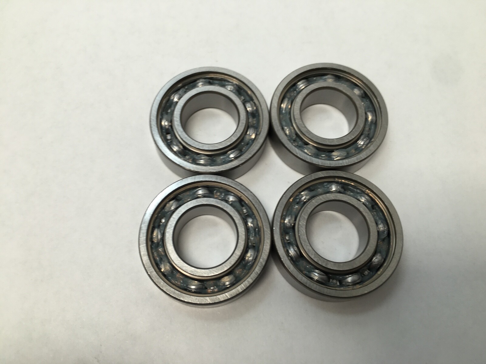 4 pcs NSK 6002DU Bearing Single Rubber Seal 15x32x9 mm 6002 DU RS GU152G 6002RS