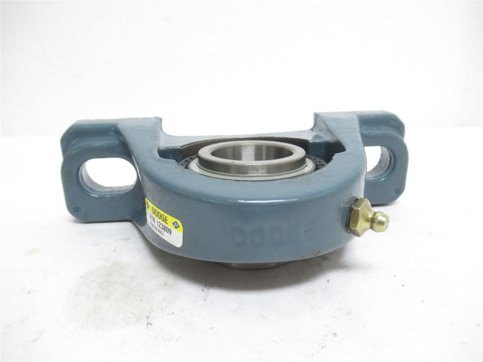 241317 New In Box; Dodge P2B-SC-103 Pillow Block Bearing 123809; 1-3/16″ID