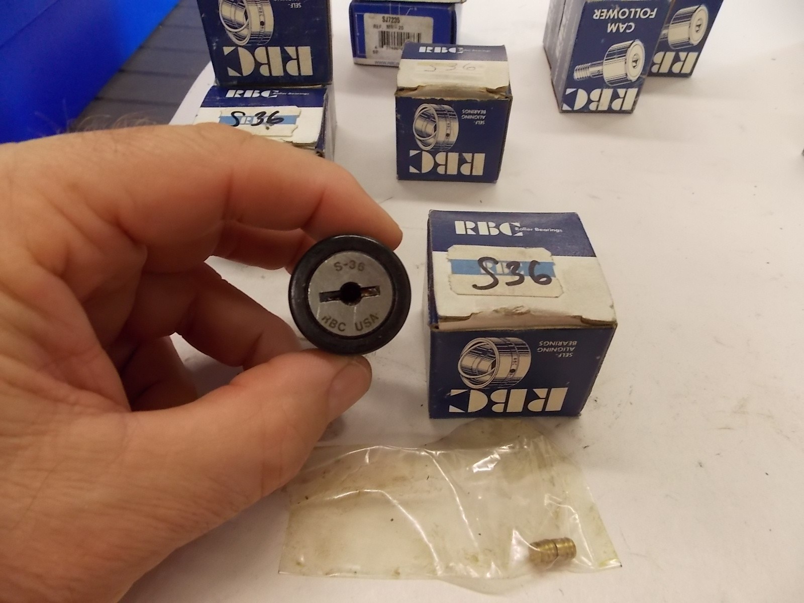 NOS RBC S36 Unsealed Slot Head Needle Roller Cam Follower 1-1/8″ ODx 7/16″ W E4