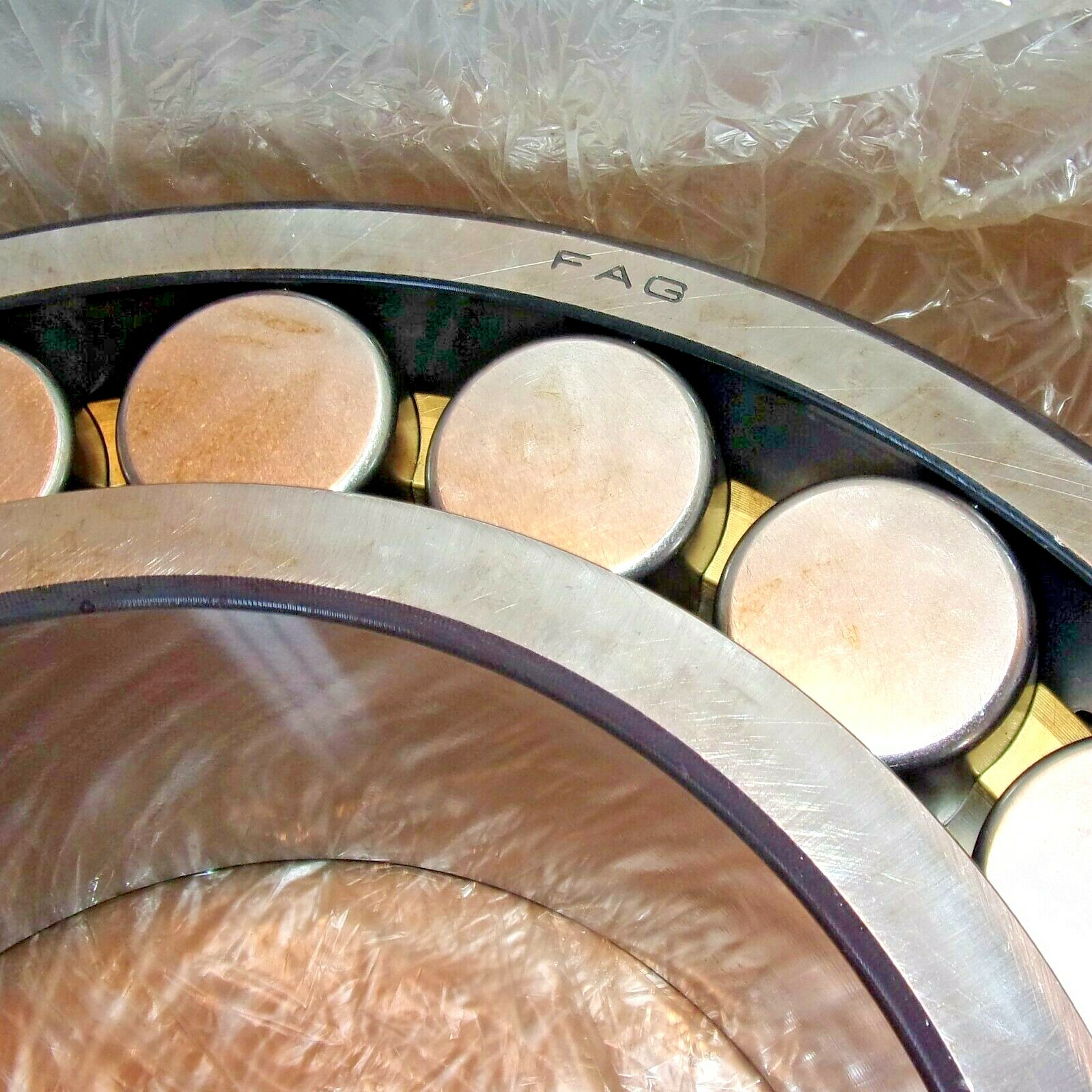 FAG 180mm x 320mm x 86mm Tapered Bore Spherical Roller Bearing 22236E AKMC3