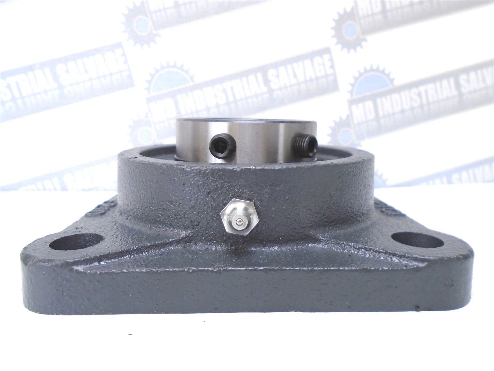IPTCI – UCF210-32 – 2 in. Flange Mount BALL BEARING – (NEW in BOX)