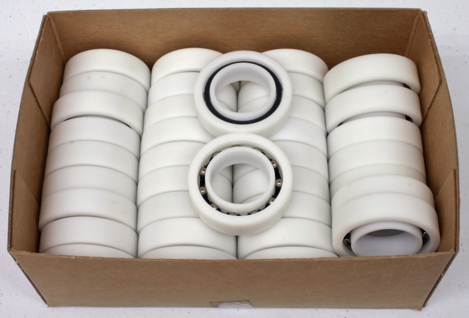 36 pcs. 1″ ID X 1-3/4″ OD X 15/32″ +Ext. Plastic Radial Bearings, Celcon/316