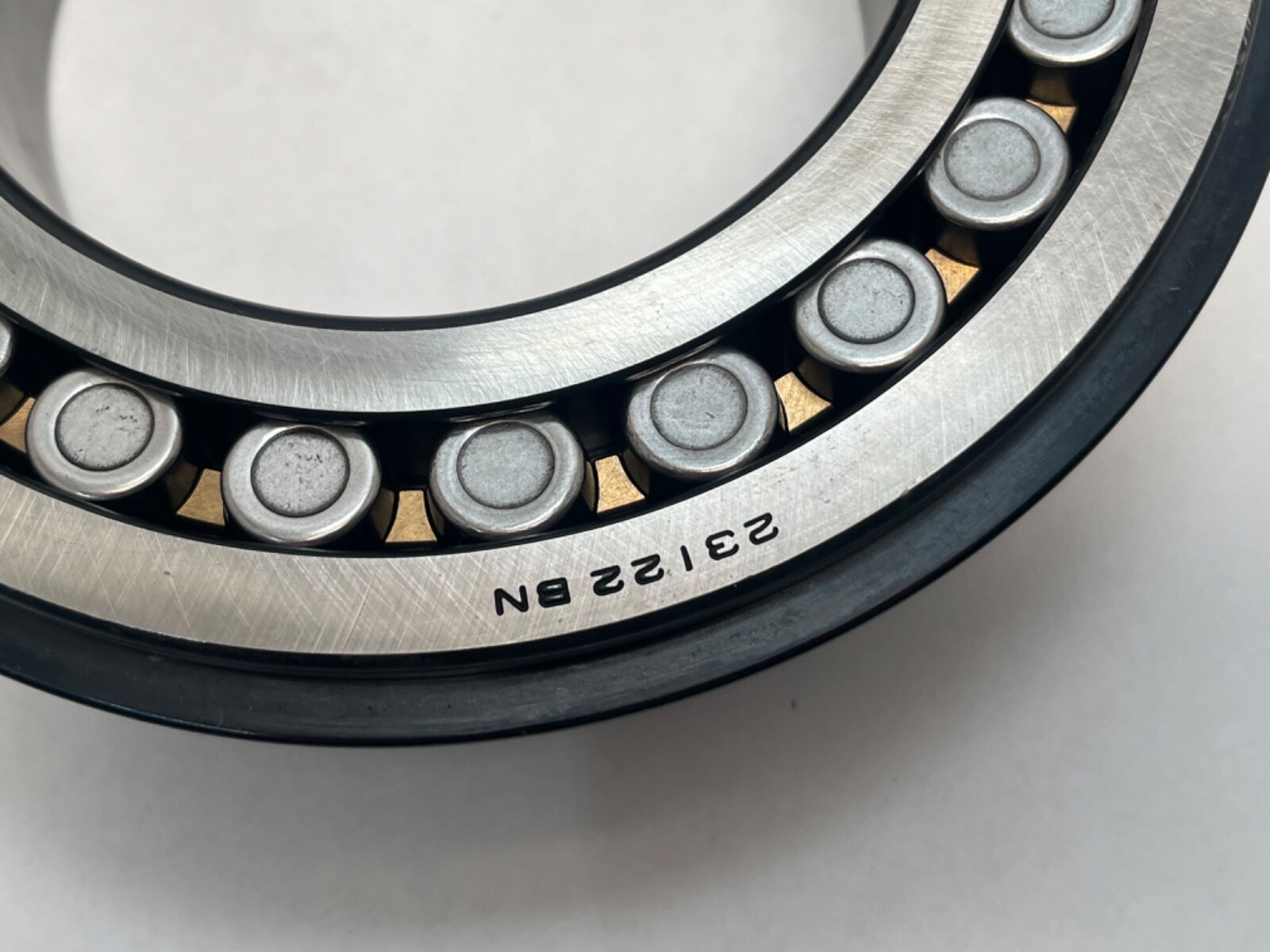 NTN 23122BN Spherical Bearing w/ Snap Ring 110x180x56 mm 23122 B N NR Japan