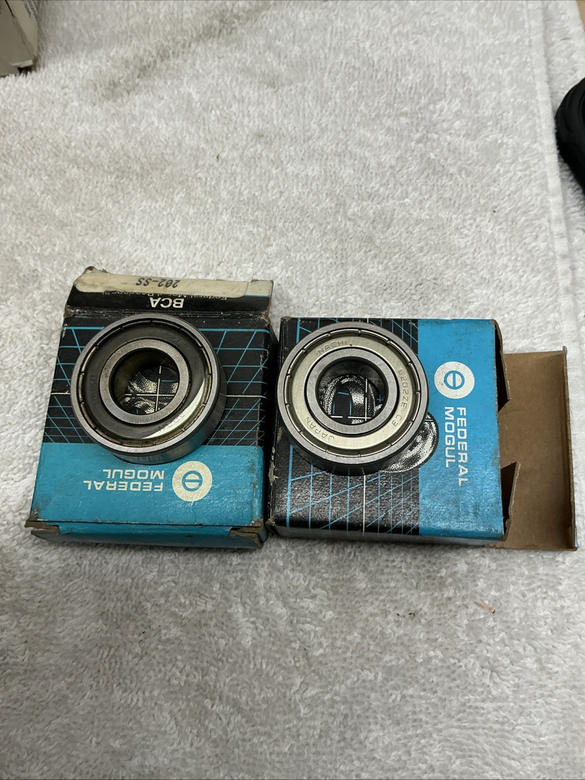 Federal Mogul BCA Tapered Roller Bearing 202-SS [Lot of 2]