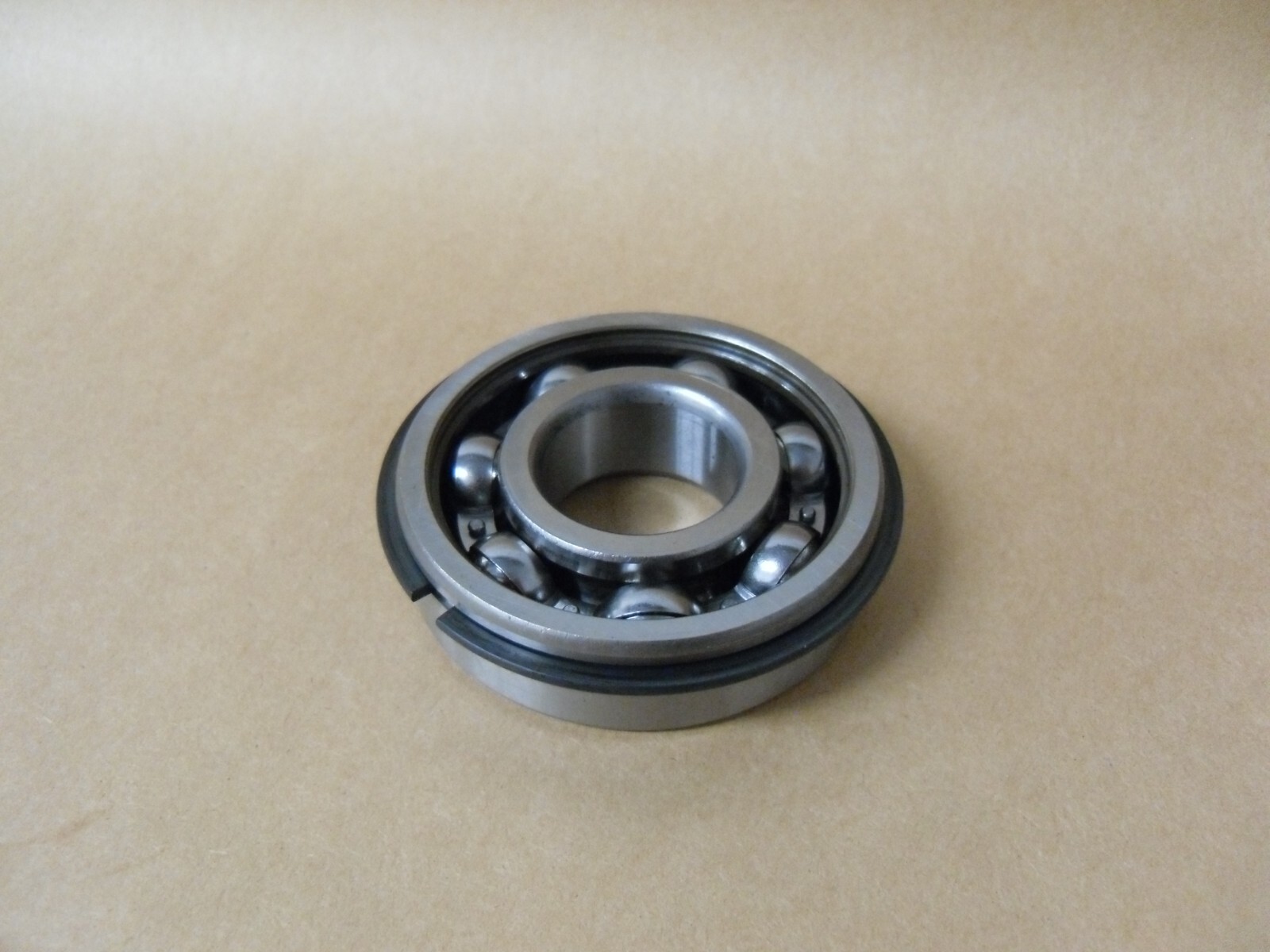 6305-Z NR BALL BEARING W/ SNAP RING