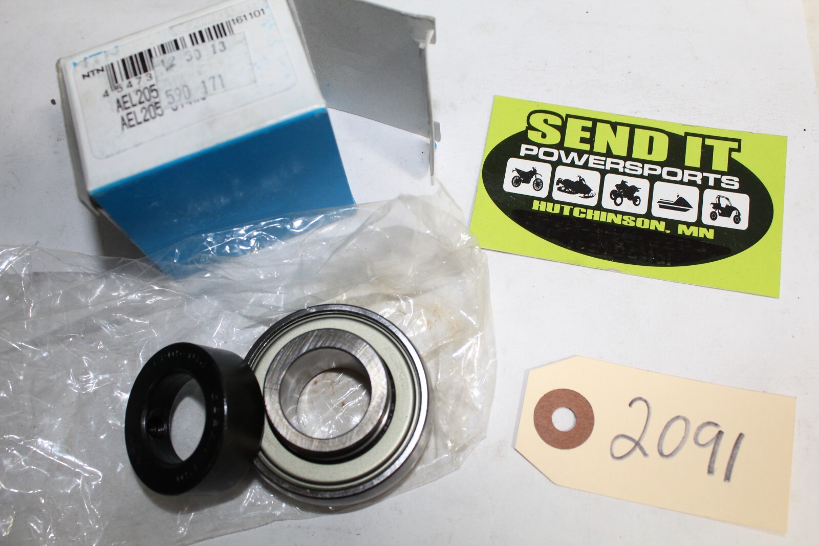 100 NTN 7/8″ Locking Collar Bearing AEL205-014W3