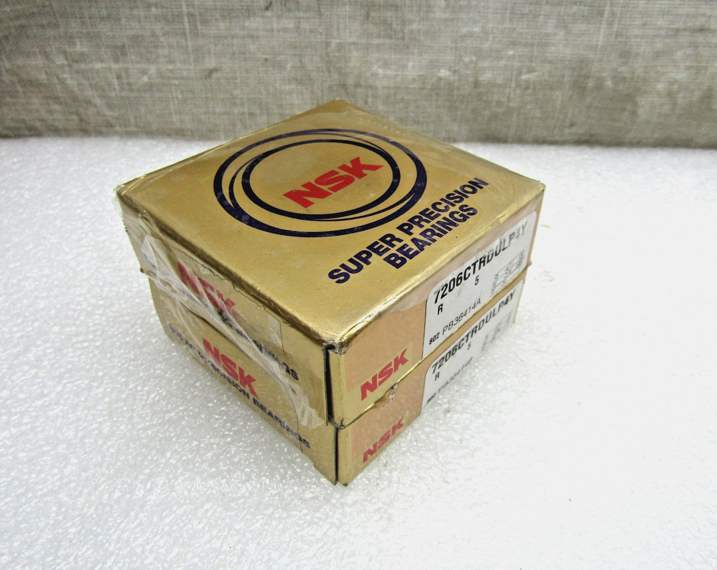 NSK England 7206CTRDULP4Y Super Precision 2 Bearing Set