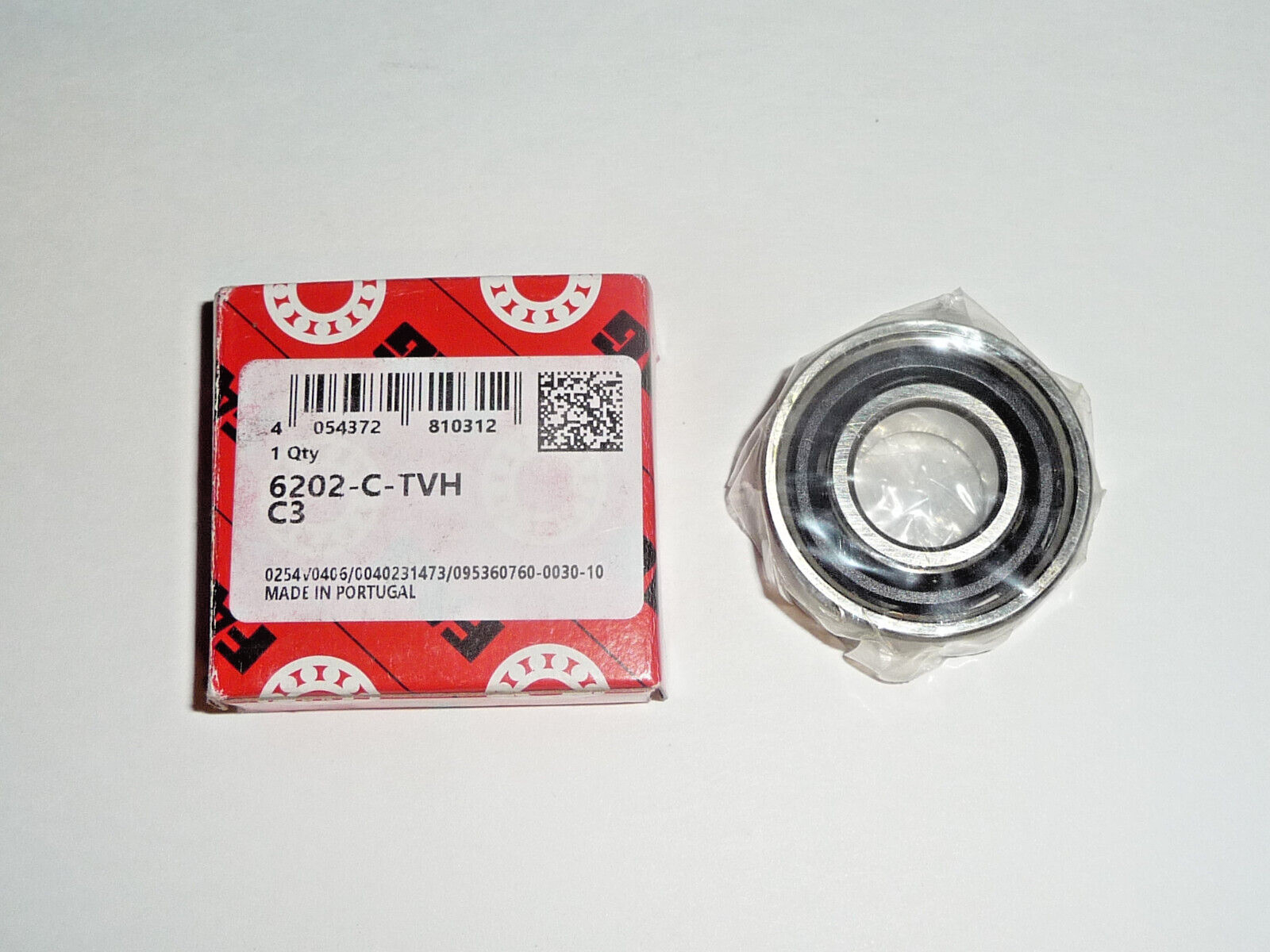 FAG 6202-C-TVH-C3 Bearing with Glass Fiber Reinforced Polyamide PA66 Cage