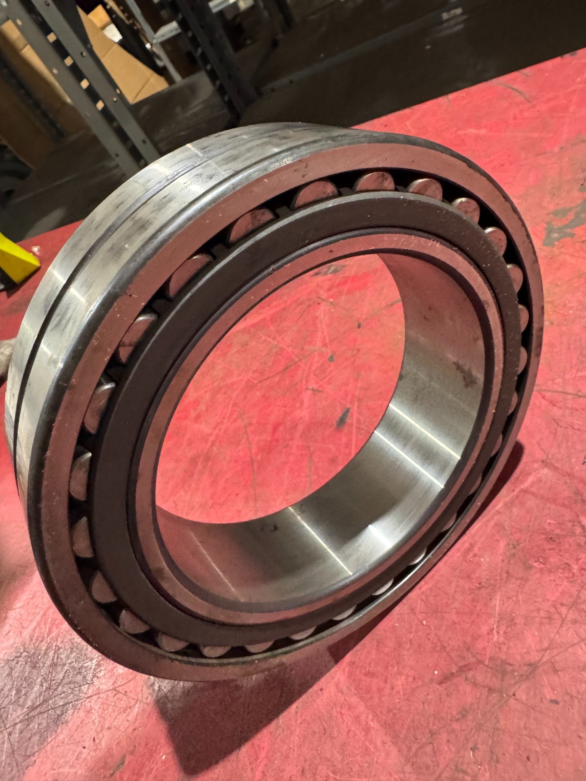 NEW NO BOX SKF 23024CCW33 SPHERICAL ROLLER BEARING 23024 CC/W33