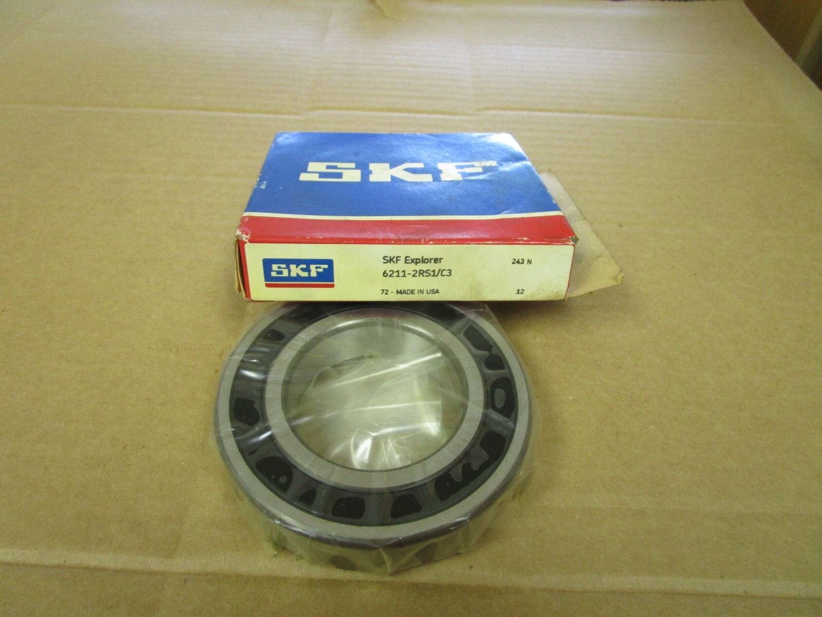 NEW SKF DEEP GROOVE BALL BEARING 6211-2RS1/C3