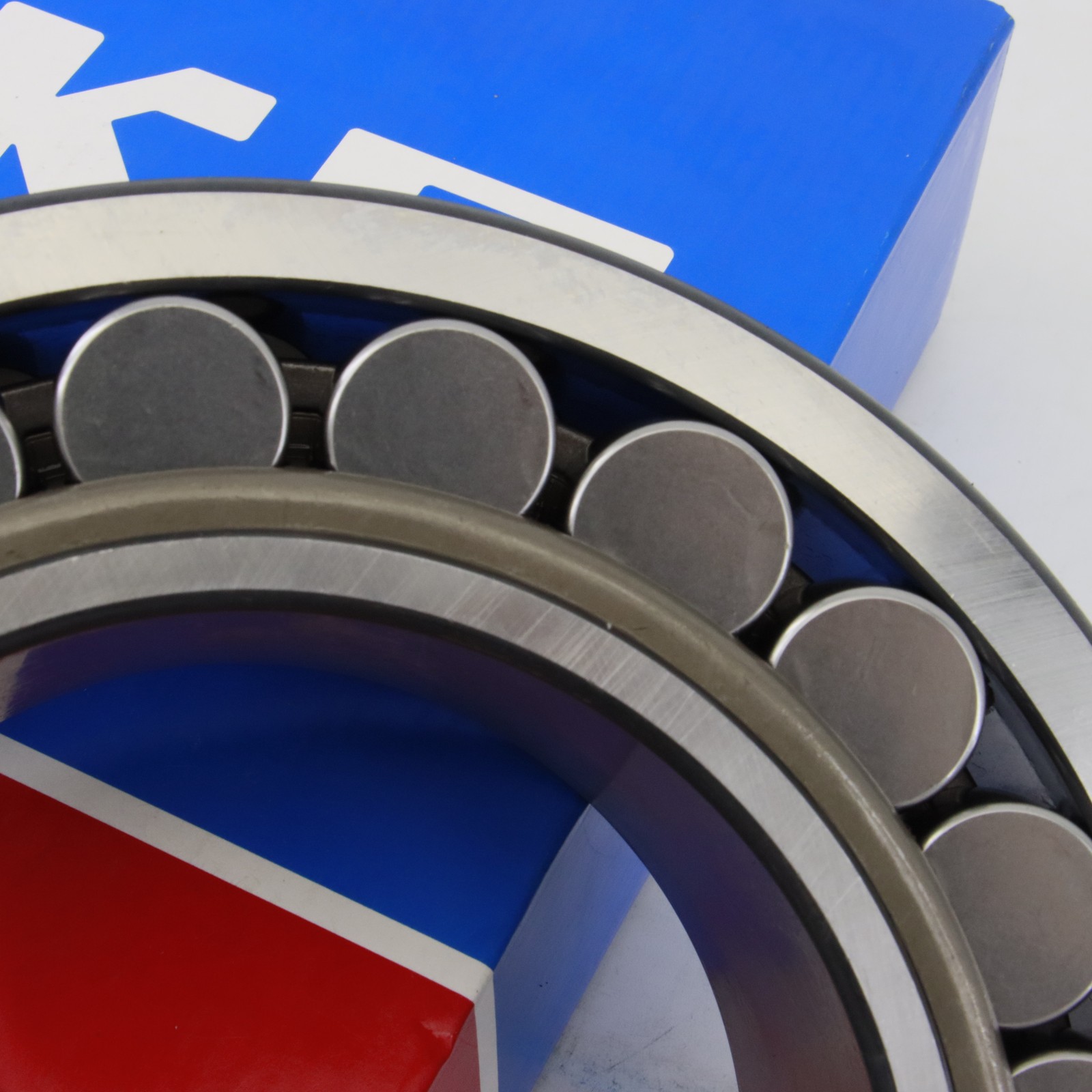 Spherical Roller Bearing for SKF 22226 EK/C3 130x230x64mm NEW