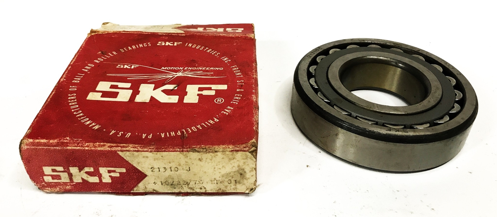 SKF Spherical Roller Bearing 21310-J NOS