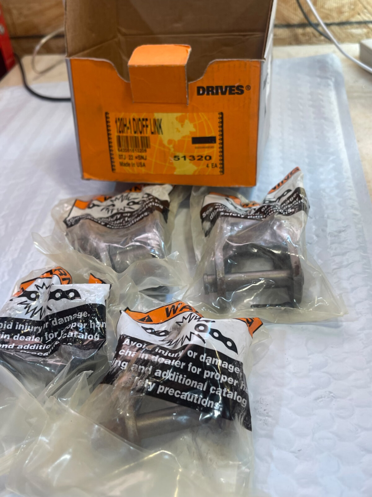 Timken 120H-1 D/OFF LINK 1-1/2″ P COTTERED #51320 Box of 4 (Q3)