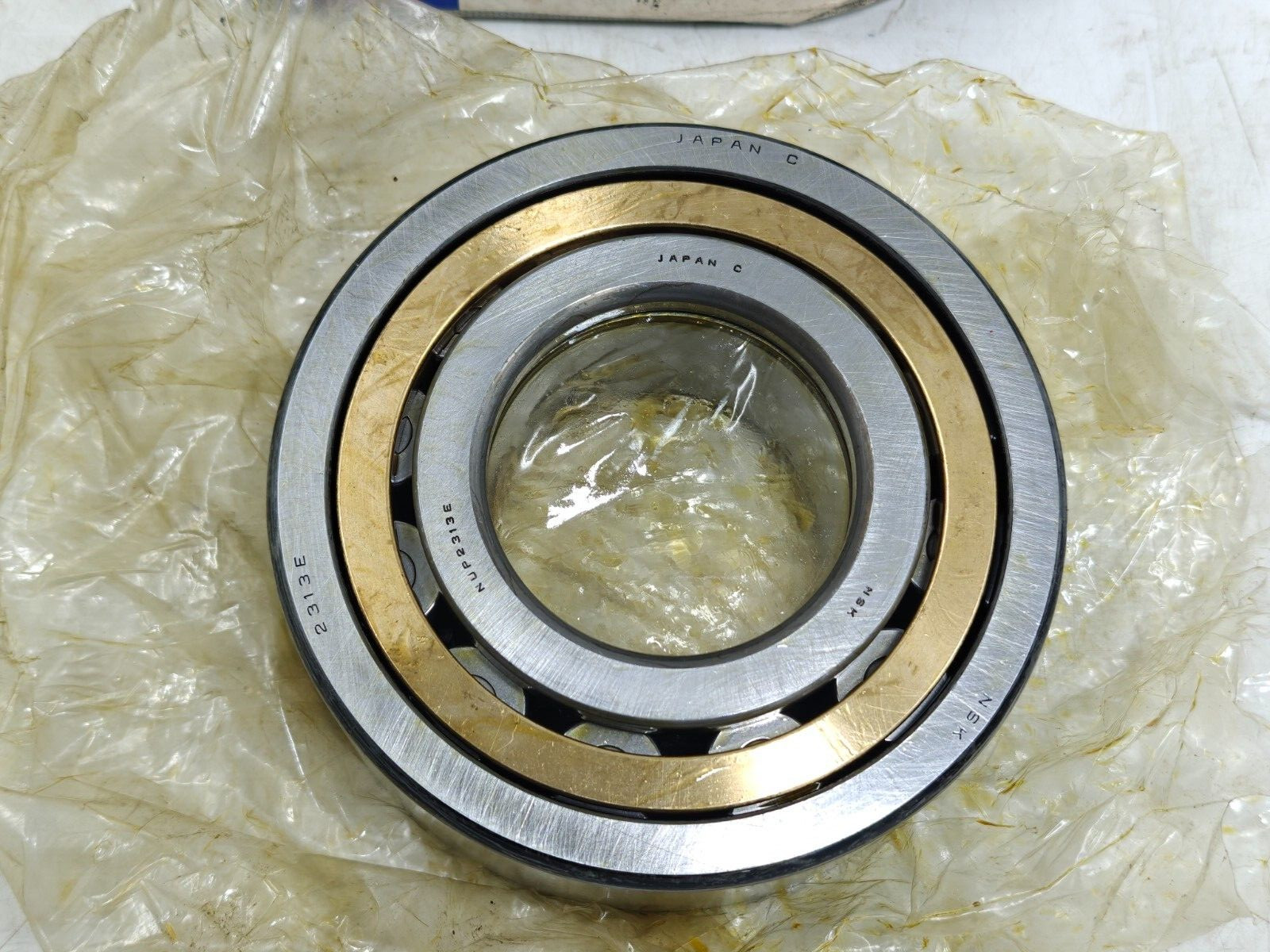 NUP2313 EM NSK Cylindrical Roller Bearing 65x140x48mm NUP 2313 EM NSK JAPAN