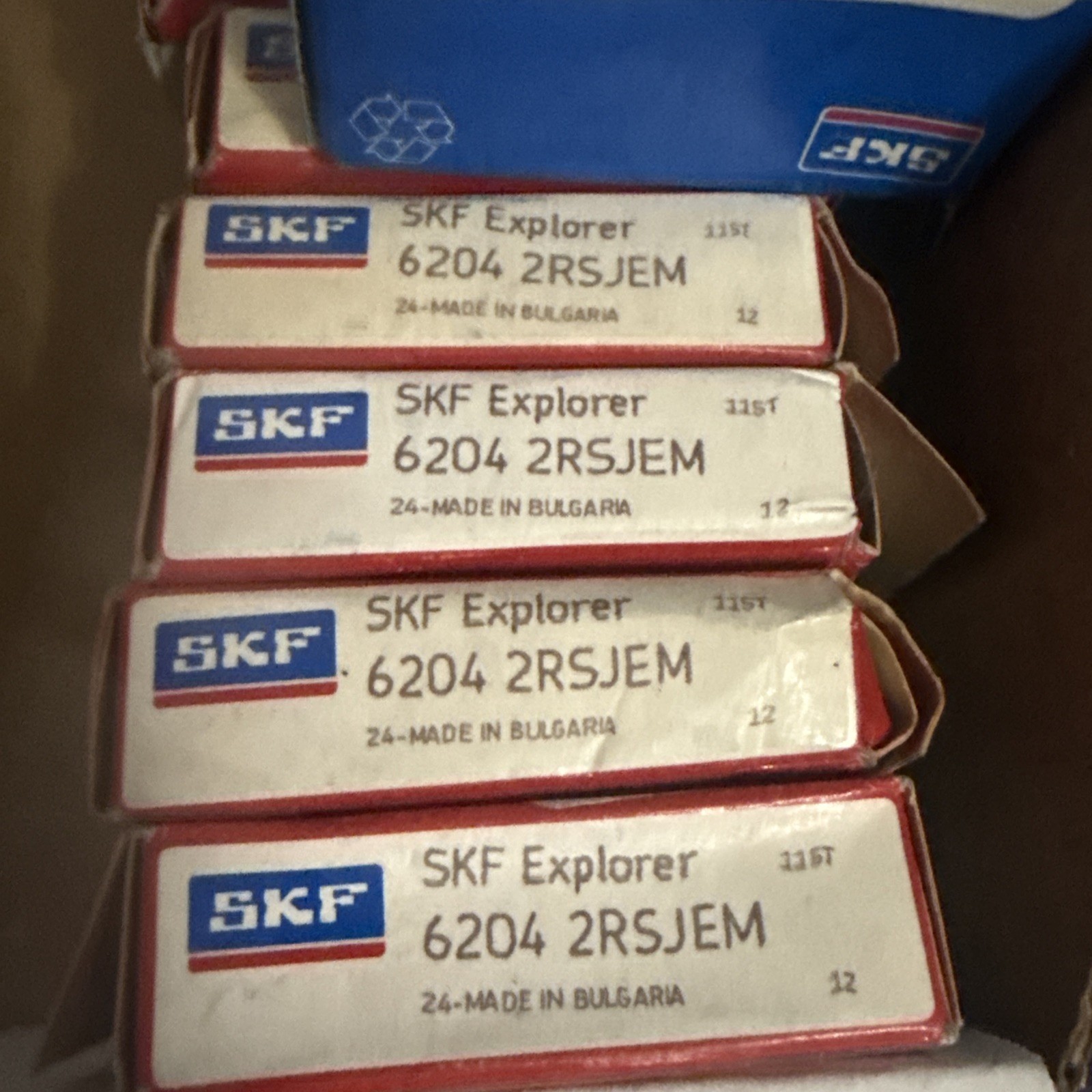 SKF 6204 2RSJEM bearings Lot Of 10 23Y209 New In The Box