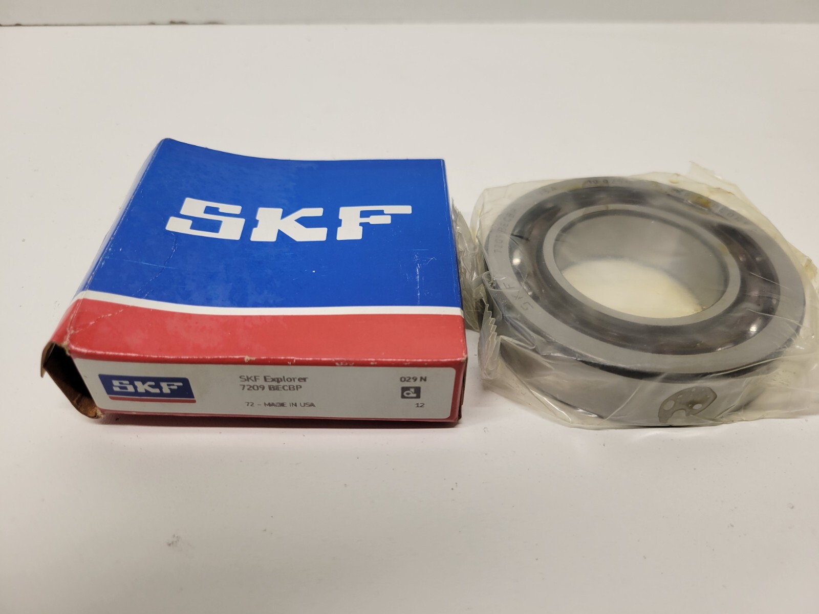 NEW IN BOX! GENUINE SKF ANGULAR CONTACT RADIAL BALL BEARING 7209-BECBP