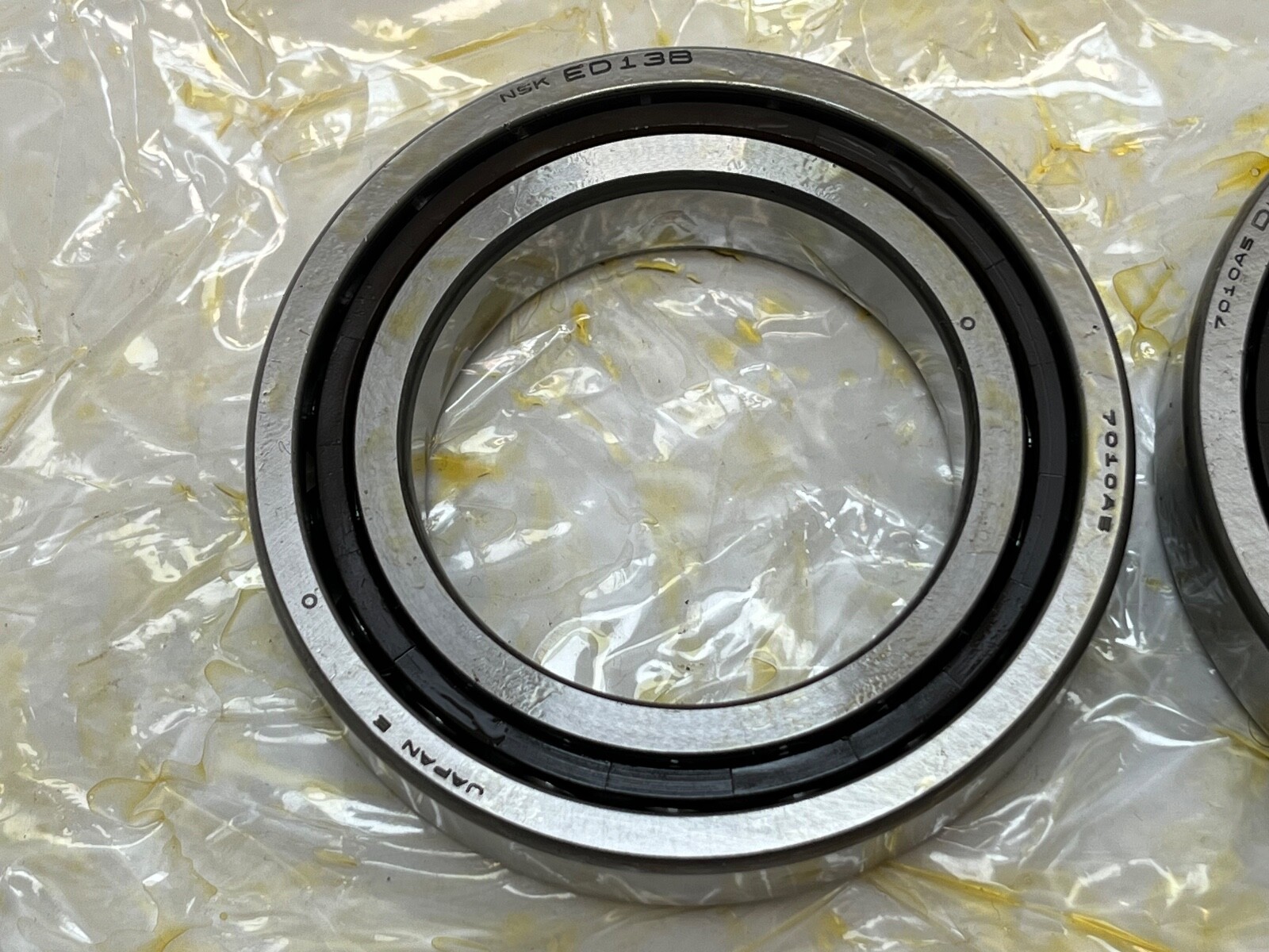 NSK 7010A5TYDUHP4 Bearing 7010E 7010-A5-TY-DUH-P4 50x80x16 mm 2 Pcs
