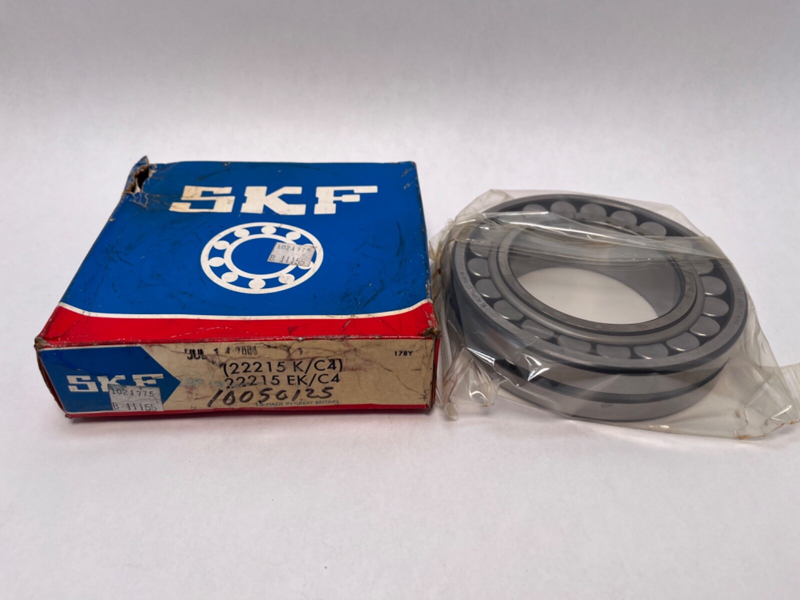 SKF 22215-EK/C4 Spherical Bearing 75x130x31 mm 22215EK 22215-EK-C4-W33 Britain