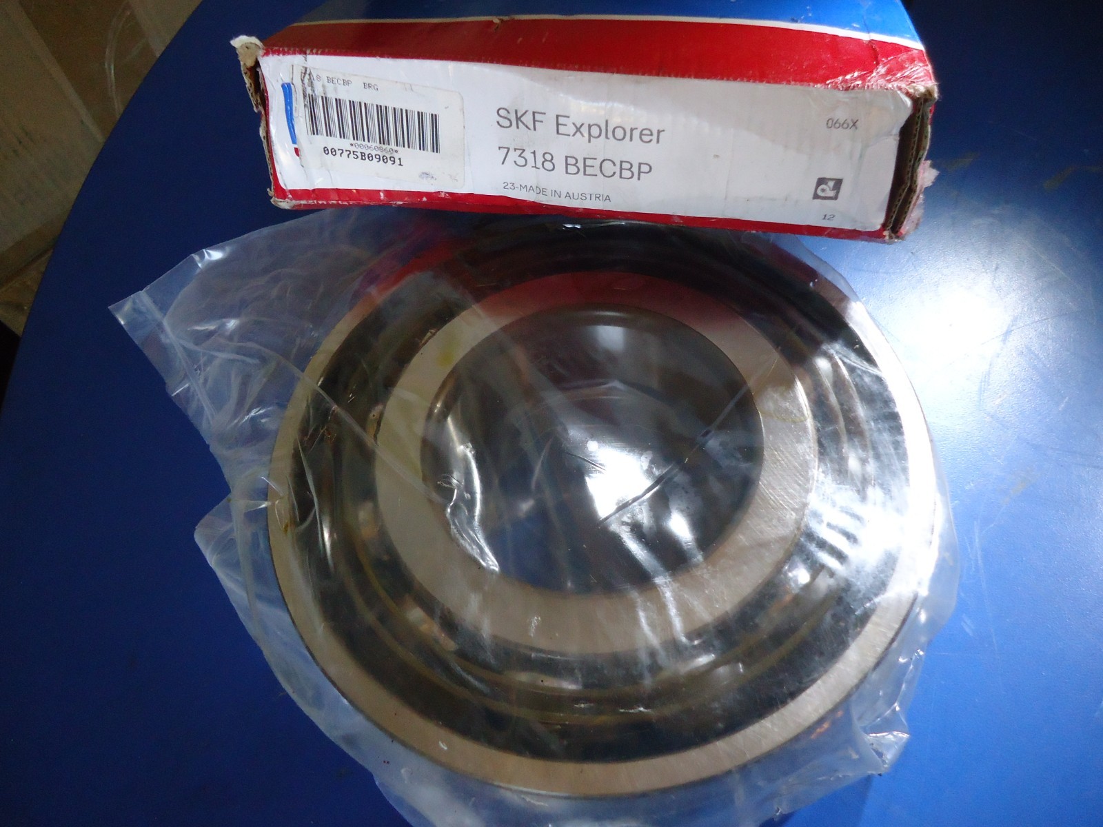 SKF 7318 BECBP Angular Contact Ball Bearings 90x190x43mm