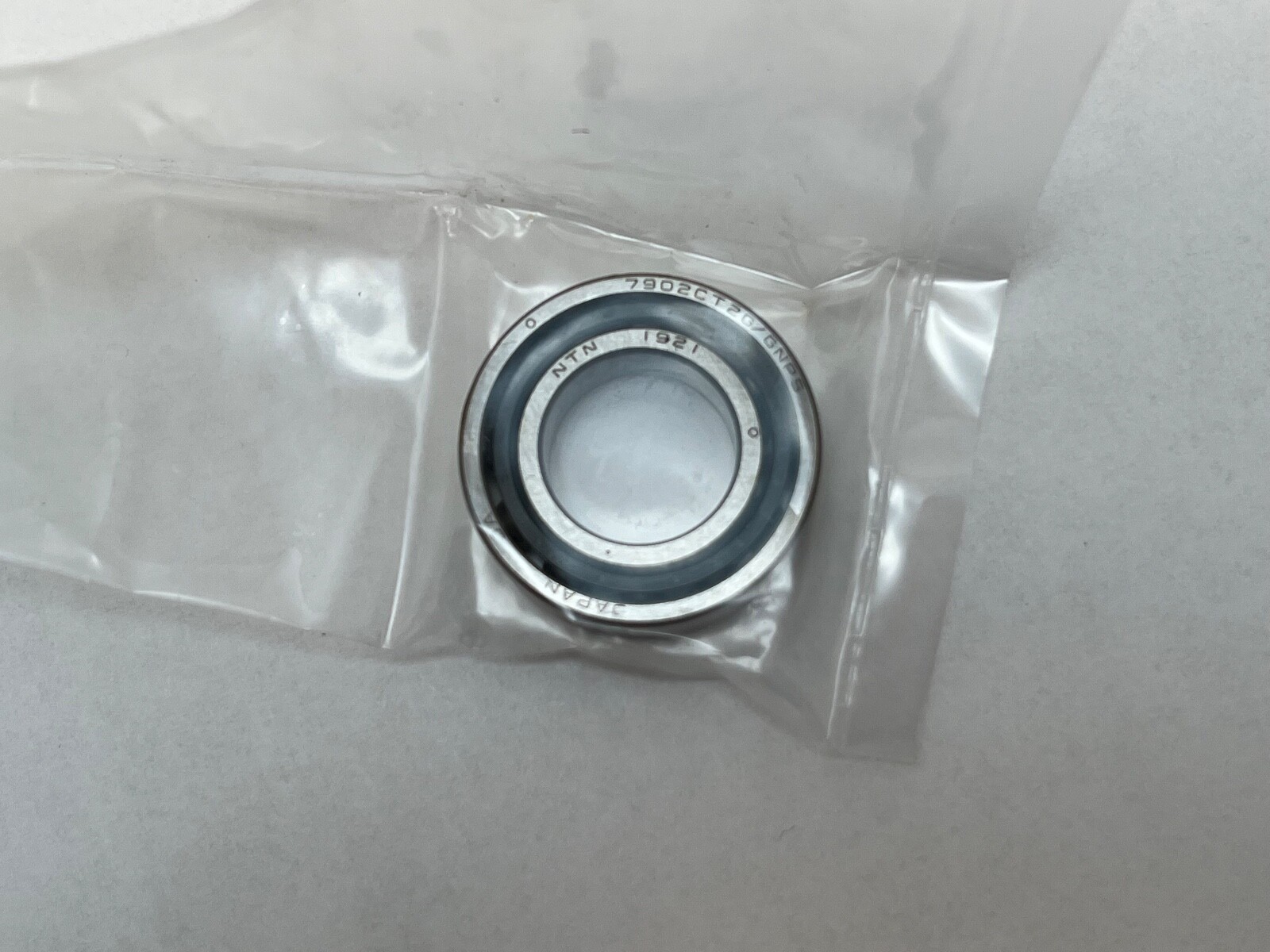 NTN 7902CT2GGNP5 Bearing 15x28x7 mm 7902C 7902-C-T2-G-GN-P5 Japan