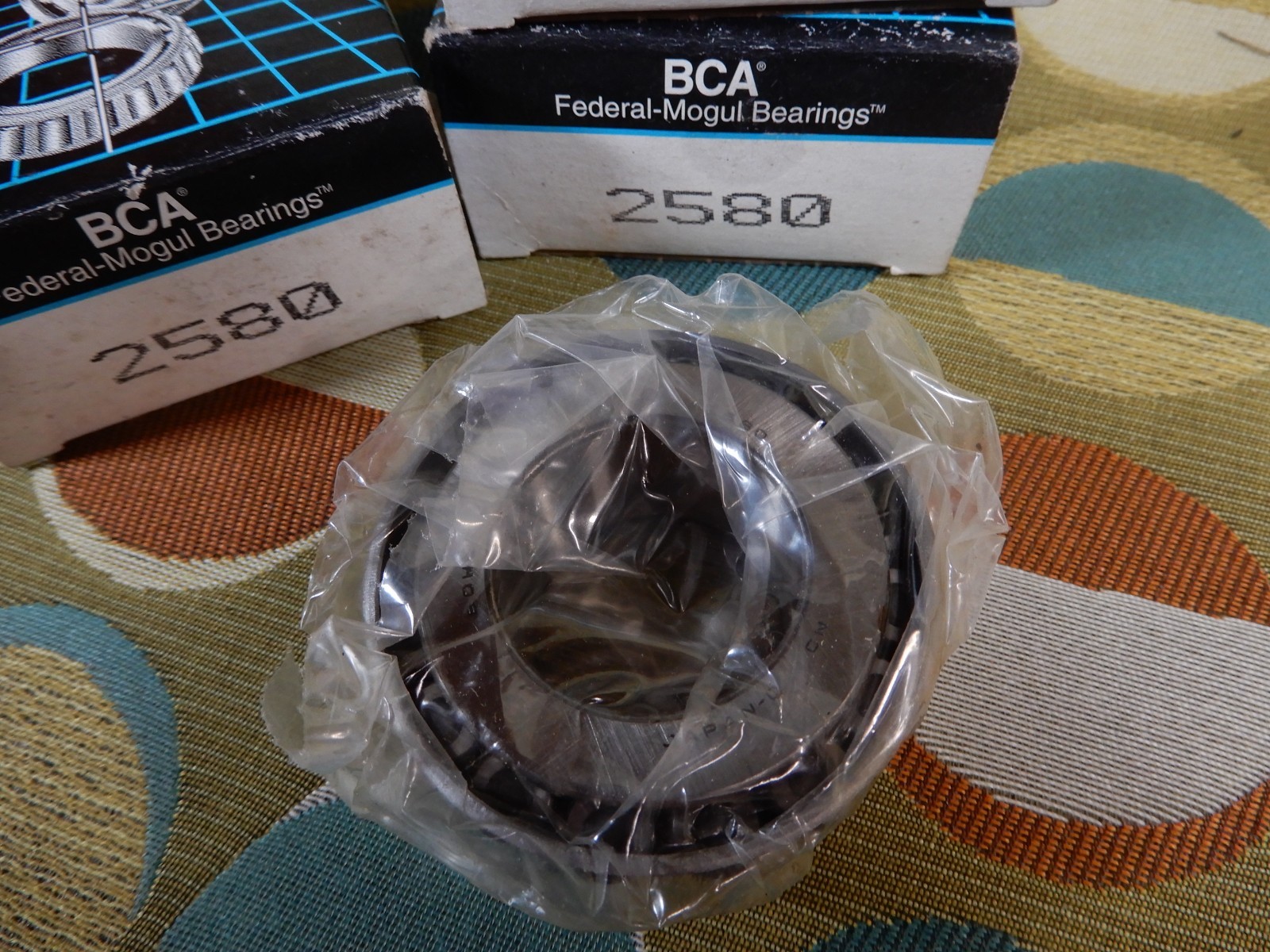 BCA Federal Mogul 2580 Tapered Roller Bearings Qty 3 NOS