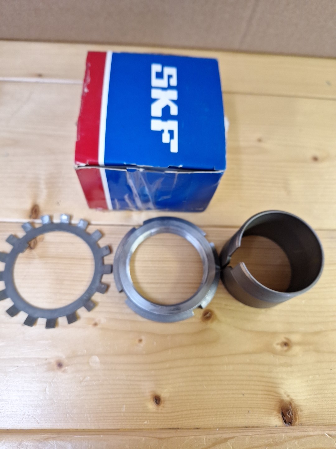 SKF H-3128 Bearing Adapter Sleeve Assembly 125mm ID H3128 KM28 MB28 Sweden