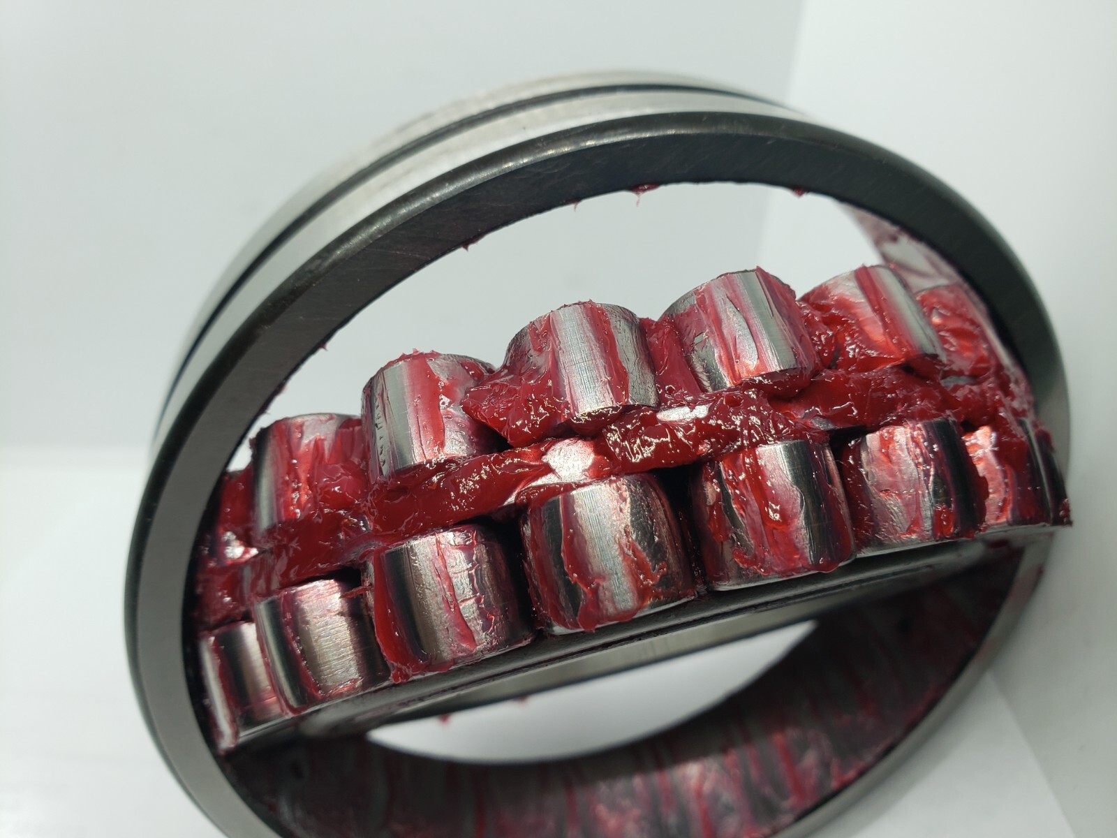 SKF EXPLORER 22215 EK/C3 DOUBLE ROW SPHERICAL ROLLER BEARING 75mm BORE NNB