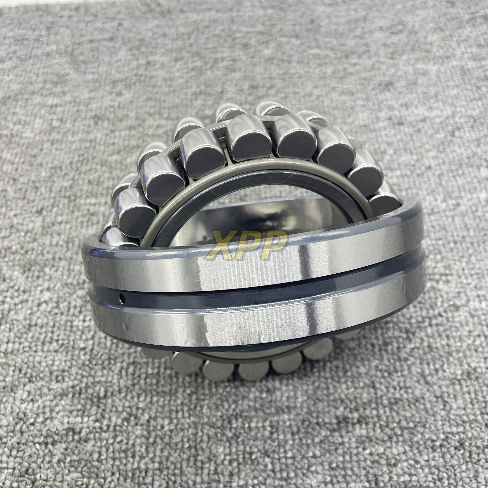 22215E/C3 NEW 1PC SPHERICAL ROLLER BEARING Fit FOR SKF 75x130x31 (mm)