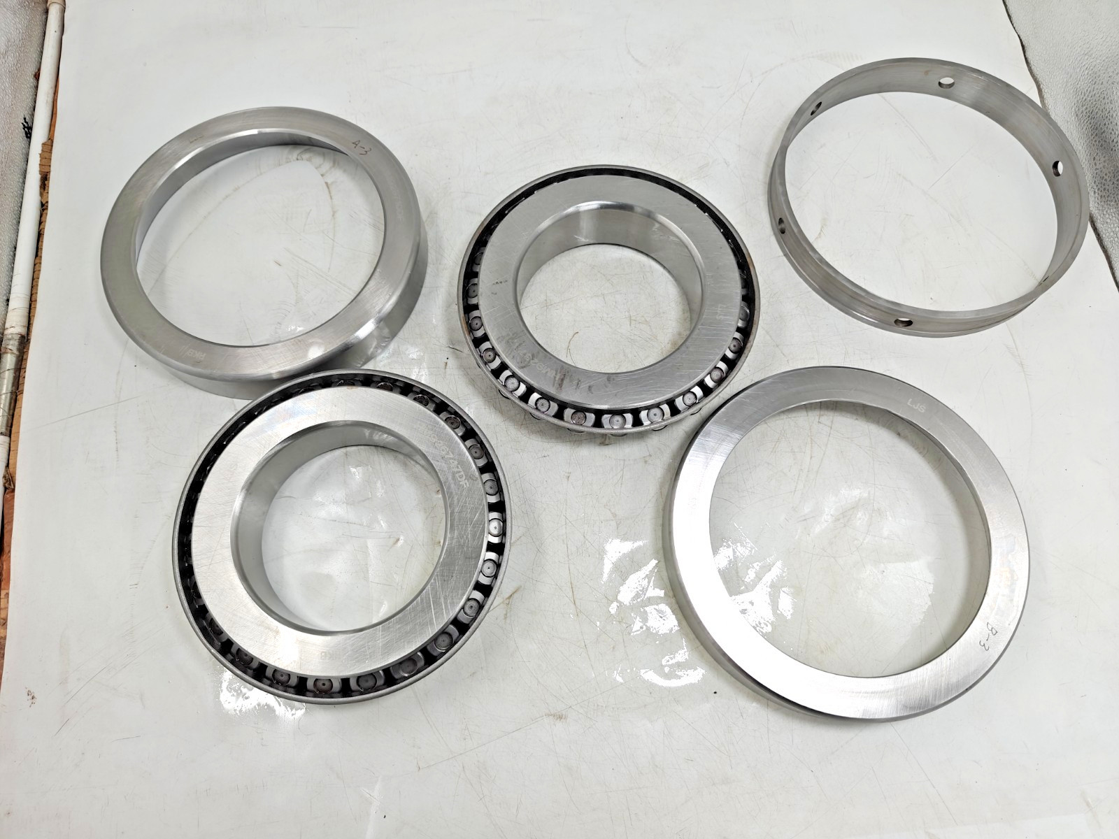 HM926747 DF / HM926710 DF RKB Tapered Roller Bearing Double Row Cup&Cones