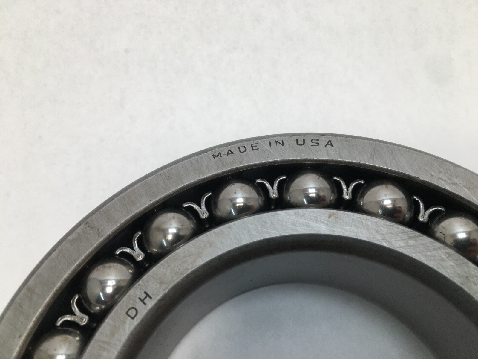 SKF 2216 Self Aligning Bearing 80x140x33 mm USA