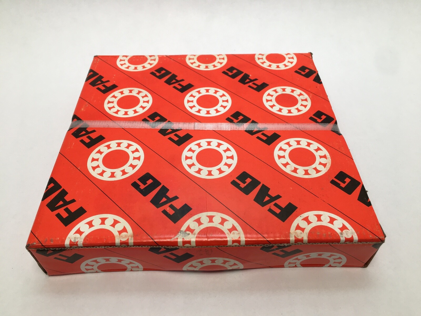 FAG B7026C.TPA.P4S.UM Angular Bearing 130x200x33 mm B7026CTPAP4K5UM 7026 7026C