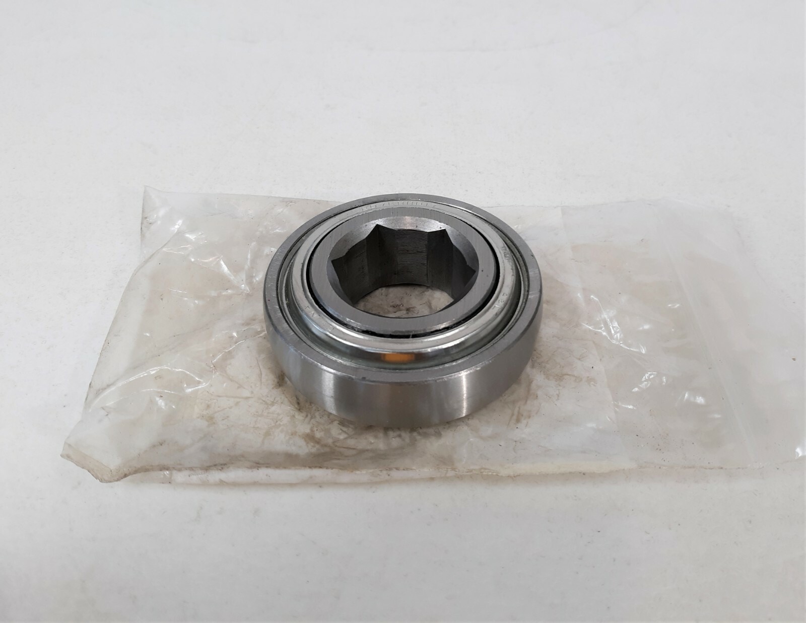 * NEW * A&L 207KRRB17 Bearing, 1-1/4″ Hex Bore, 72 mm OD, 25 mm Width
