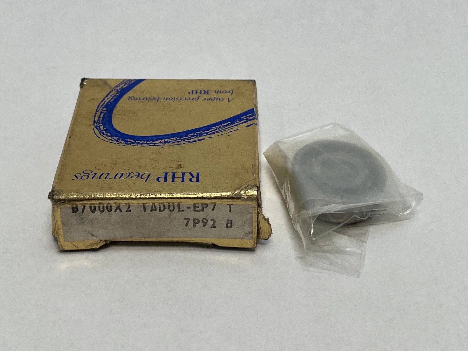 RHP 7000CTDULP4 Bearing 10x26x8 mm 7000 C T DUL P4 B7000X2TADULEP7 England