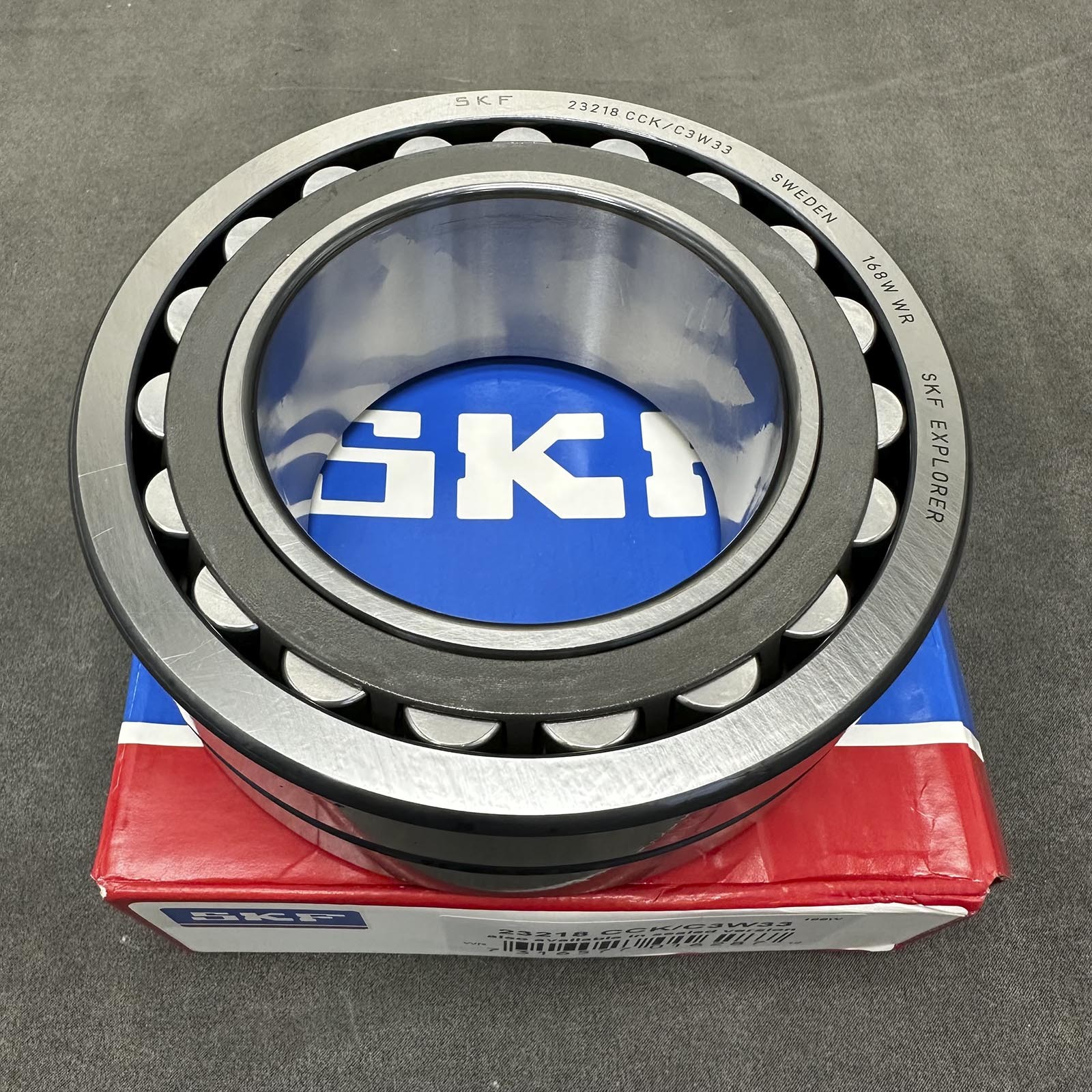 New 1× Spherical Roller Bearings for SKF 23218CCK/C3W33