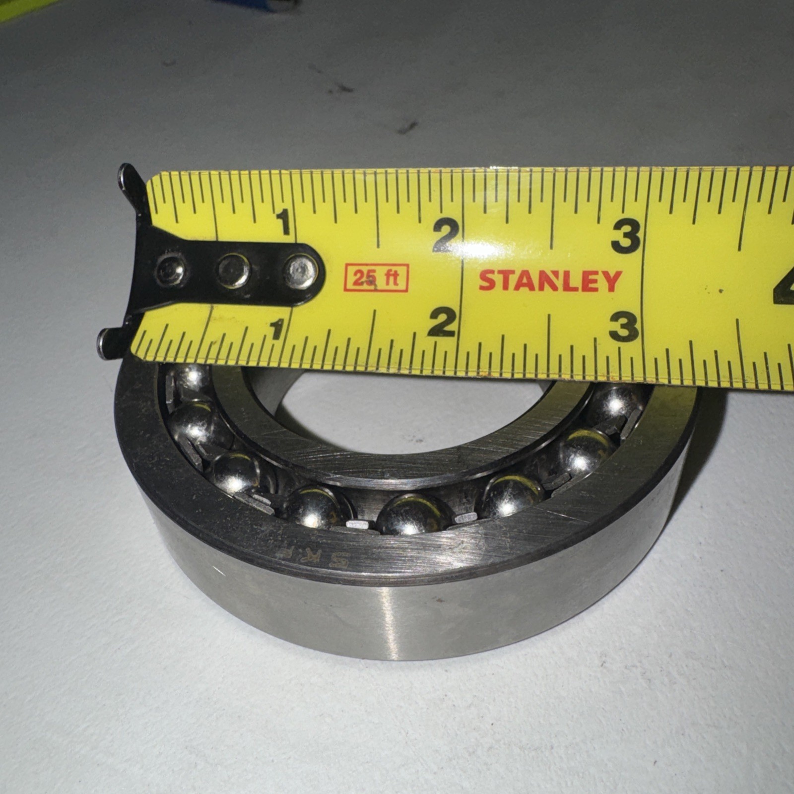 USA 1209 Bearing SKF / B2 R2