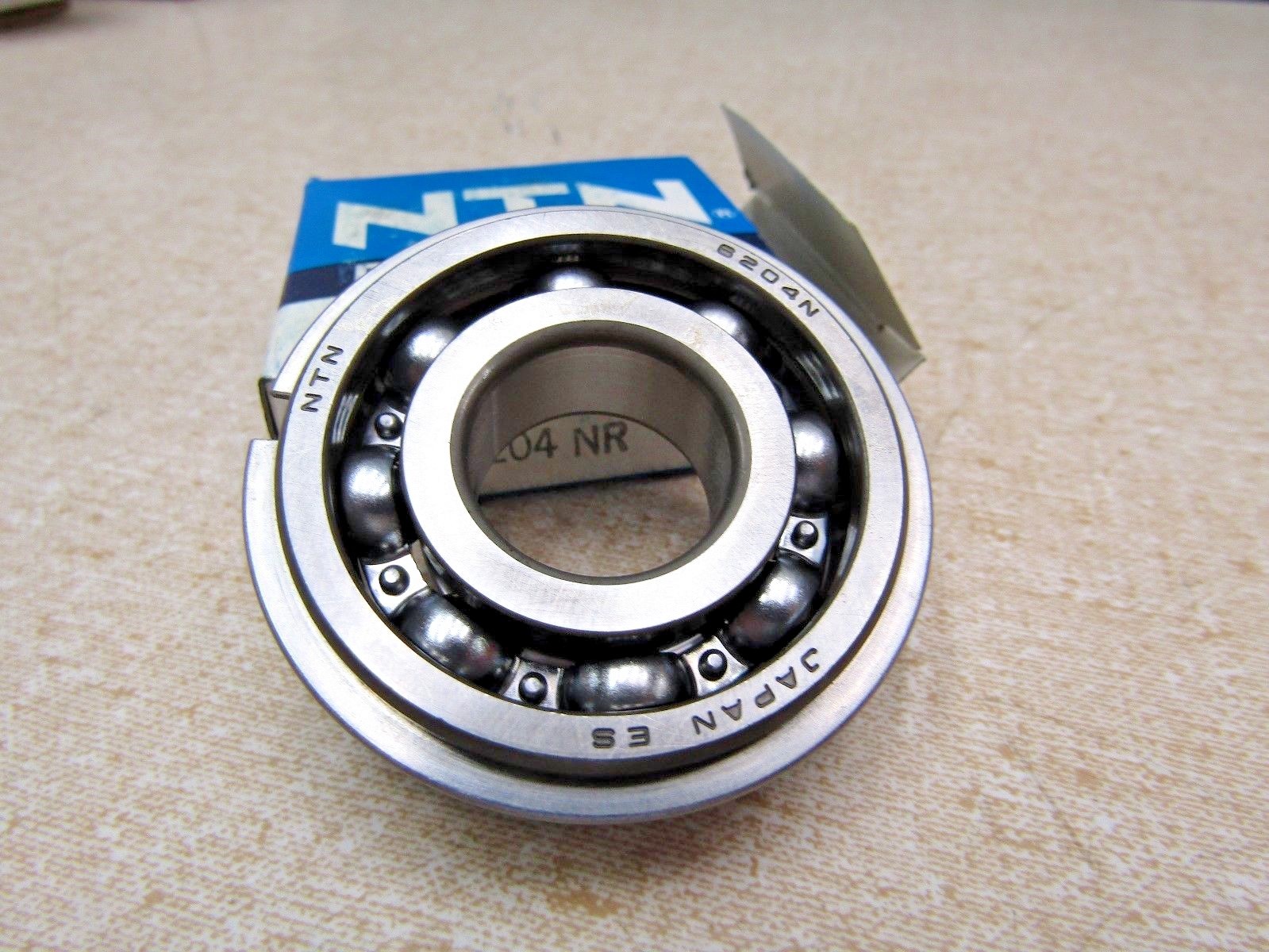 NTN 6204NR Snap Ring Bearing 20mm X 47mm X 14 mm