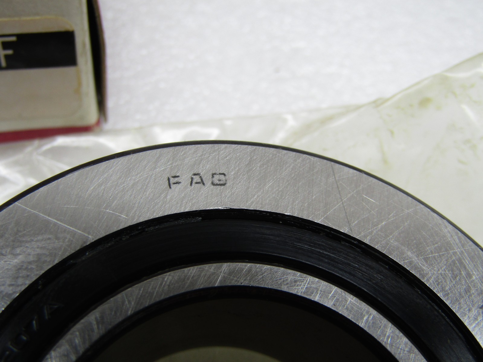 FAG Consolidated NA2207-2RS 35mm x 72mm x 22.7mm Sealed Yoke Roller Bearing