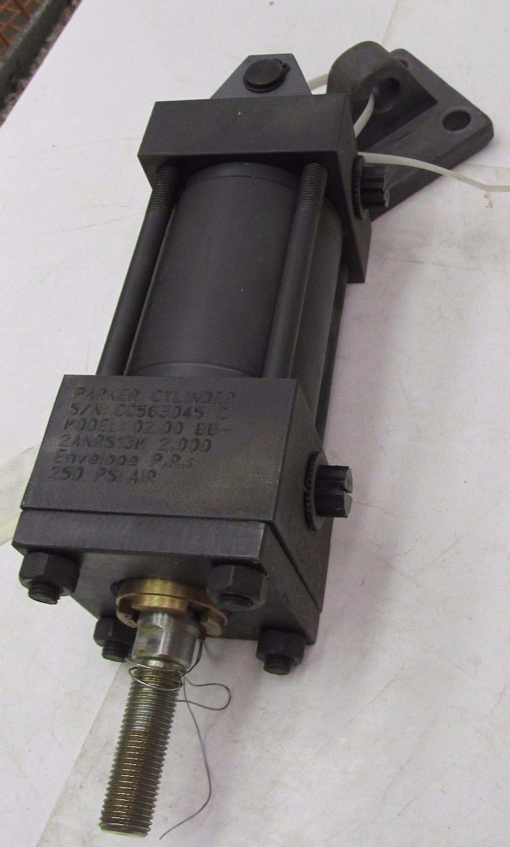 Parker Cylinder S/N:CC563045 C.74-233303 50030 ELL