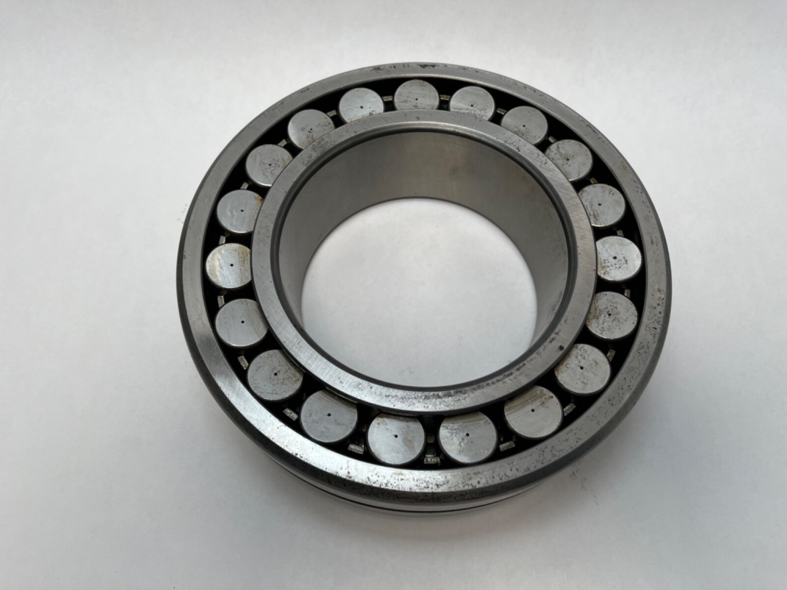 SNR 22226VKB33J30 Spherical Bearing 130x230x64 mm 22226 V K W33/B33 C3/J30