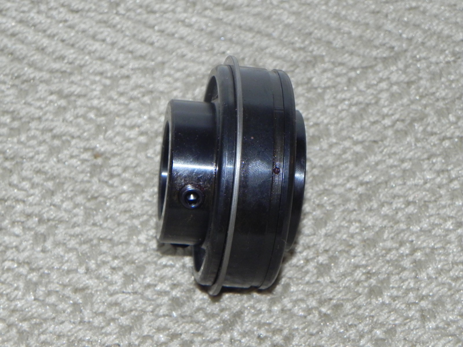 Fafnir ER20 Insert Bearing, cylindrical outer ring, 1-1/4 inches (31.75 mm) Bore