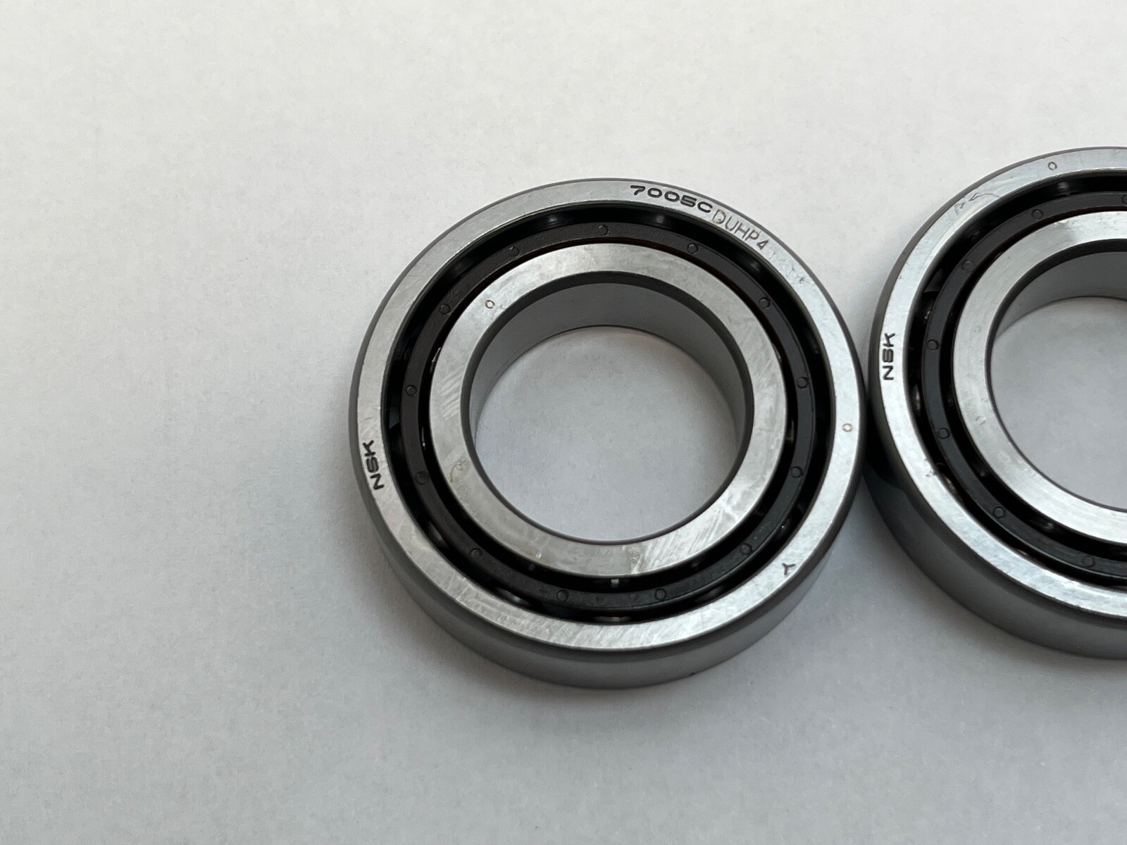NSK 7005CTYDUHP4 Angular Bearing 7005C 7005-C-TY-DUH-P4 ABEC7 25x47x12 mm 2 Pcs