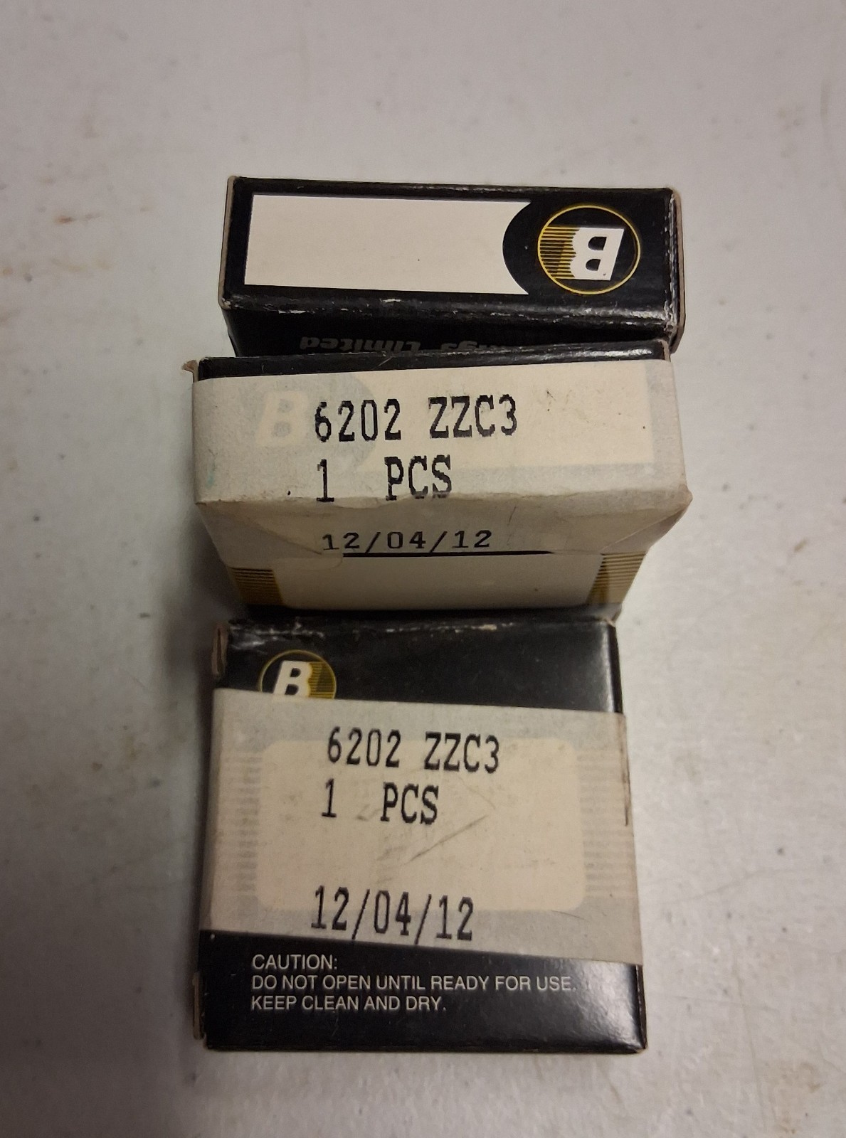 6202ZZC3 set of 3 pieces