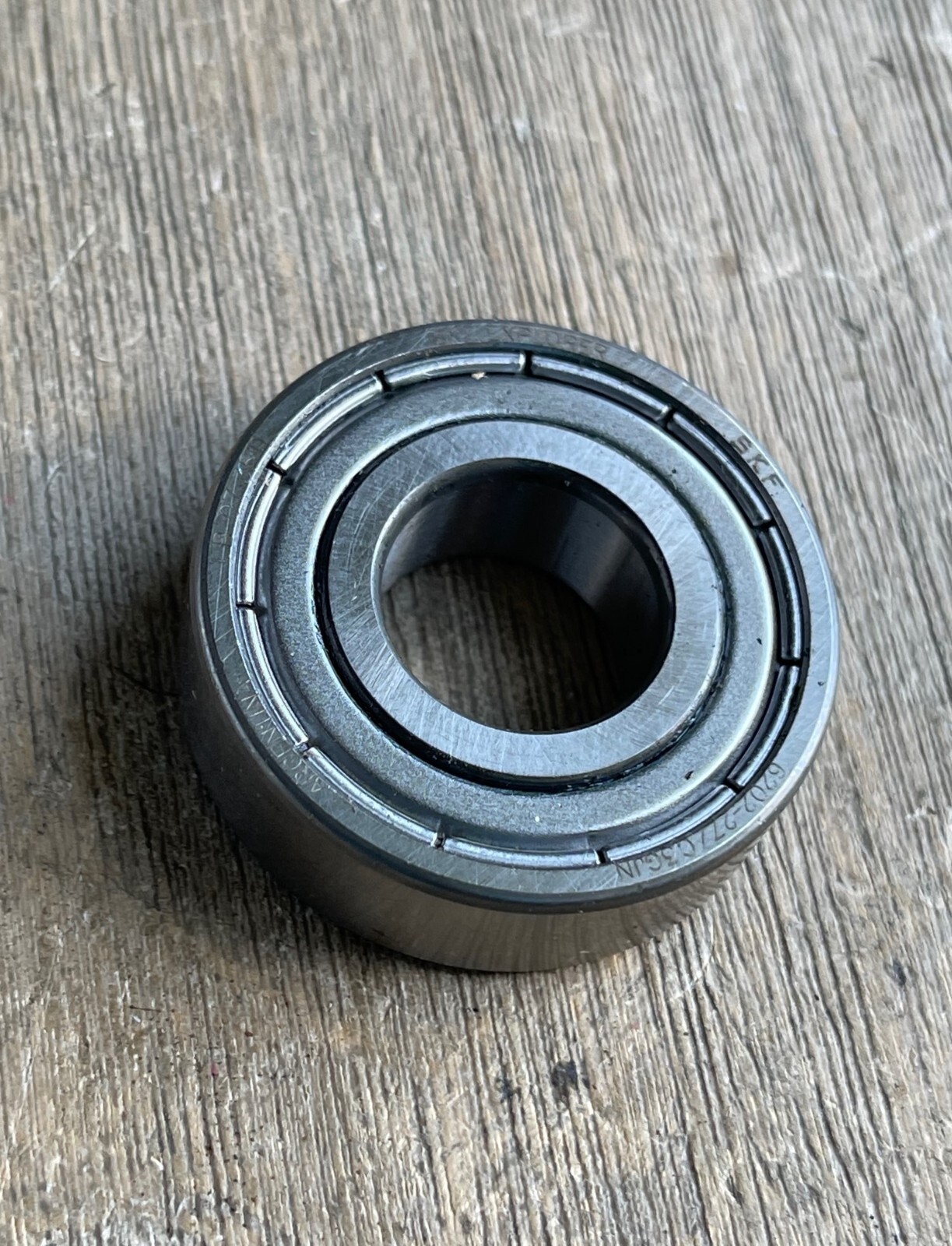 SKF EXPLORER 6202 2ZJEM METAL SHIELDED BALL BEARING NEW