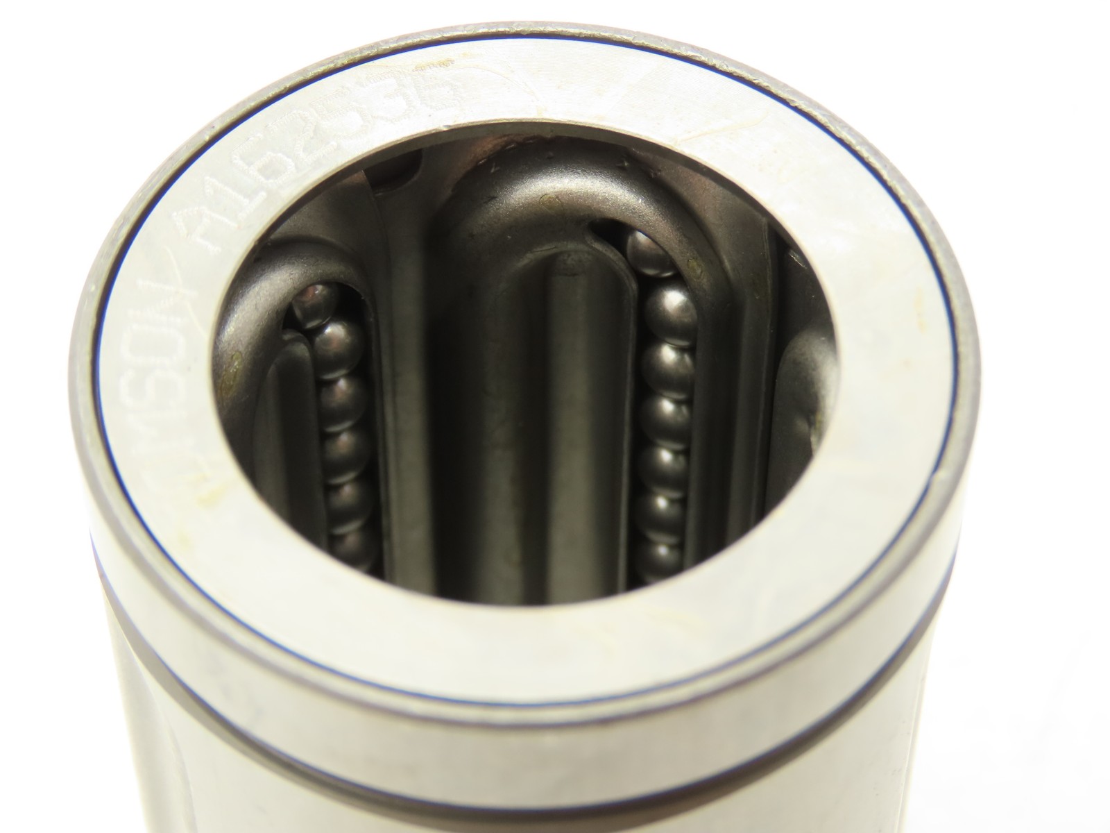 Thomson A162536 Linear Ball Bushing 1″ Shaft Dia 2.233″ OD x 2″ W Lot of 2