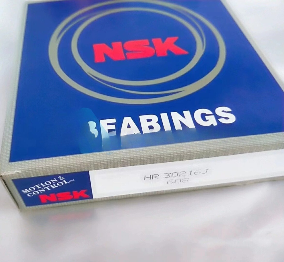 1PC NEW NSK HR30216J tapered roller bearing