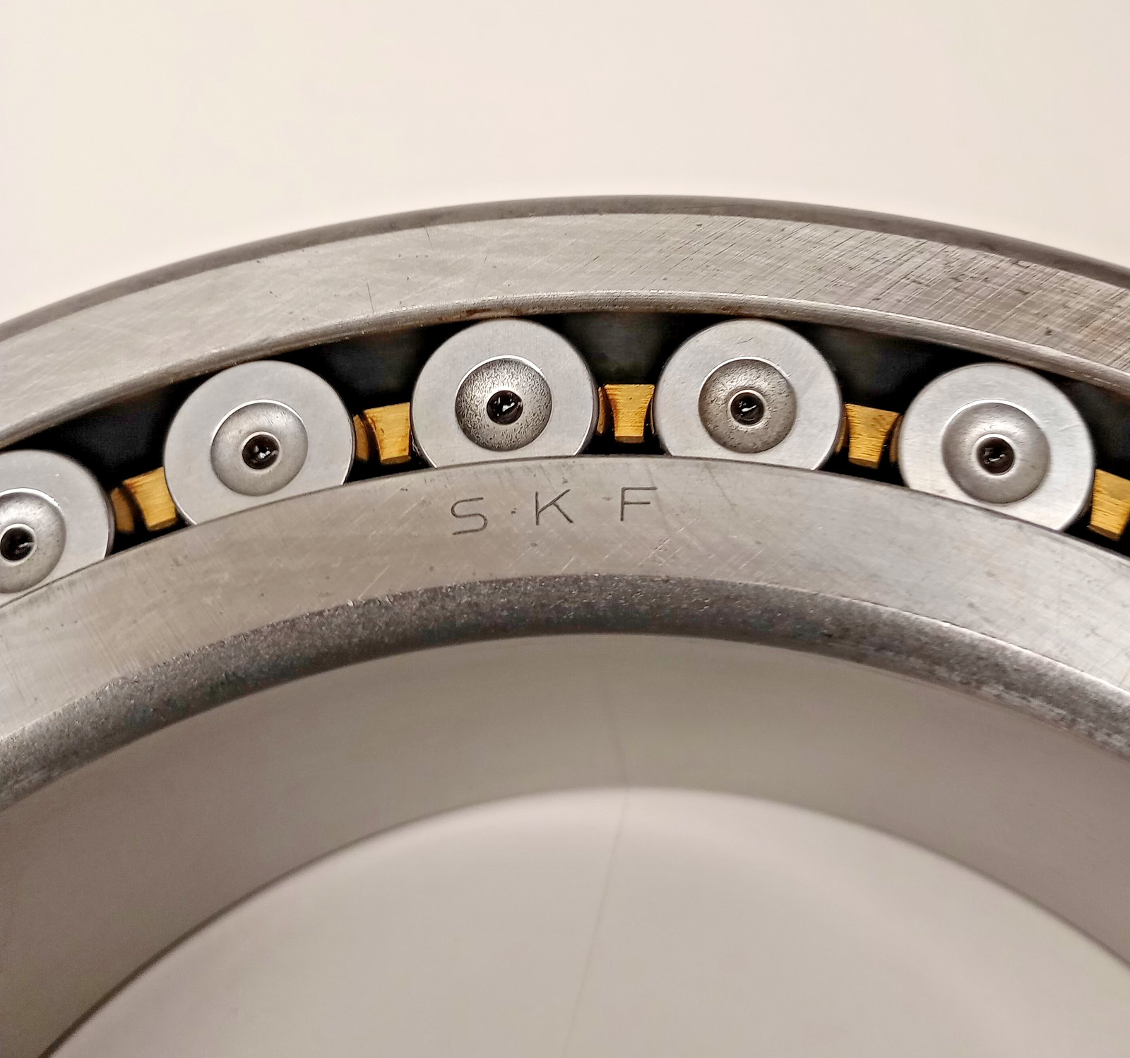 SKF 23030MC-MT-1 Spherical Roller Bearing USA 150x225x56mm ref# 23030 / 23030E1A