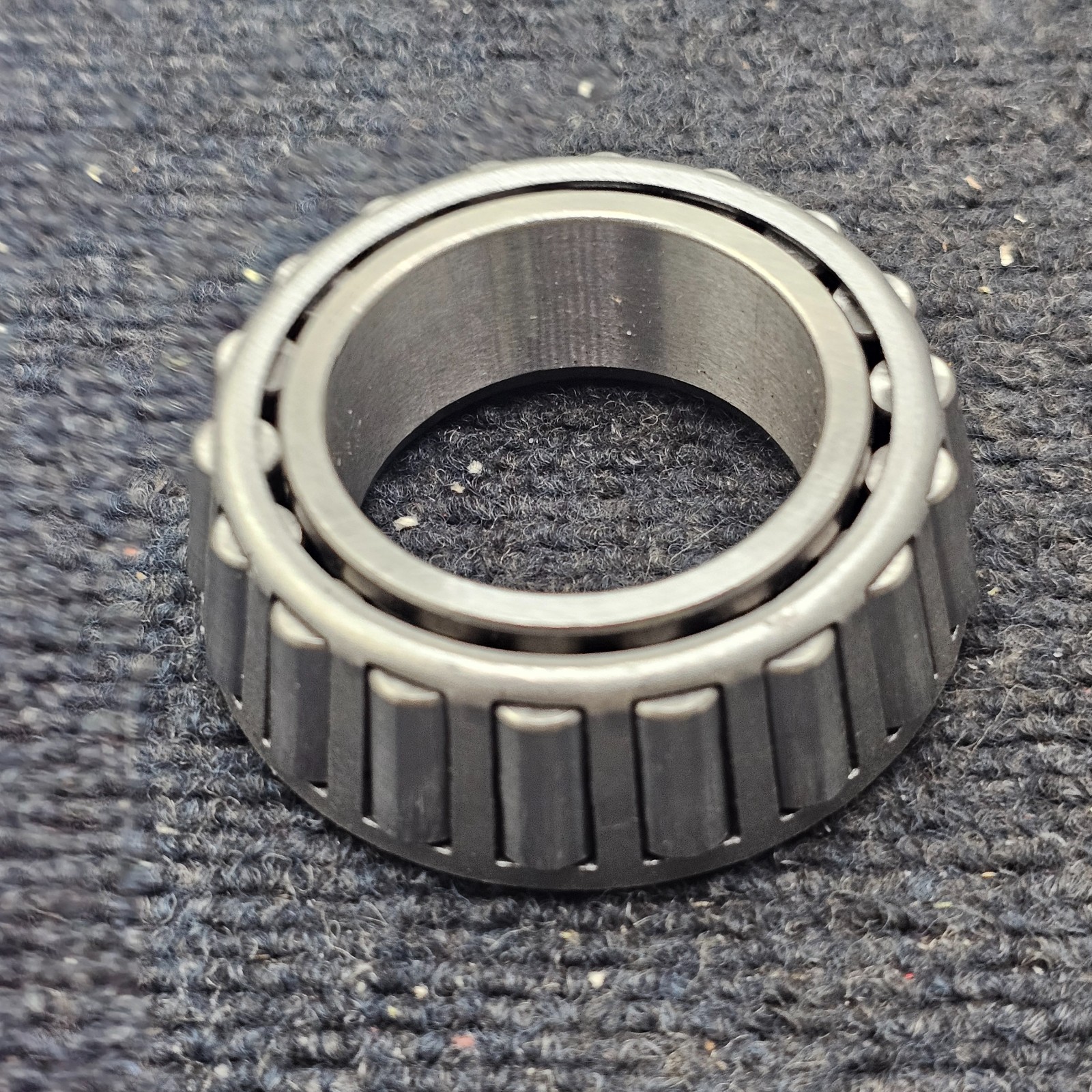 QT 25580 Heavy Duty Tapered Roller Bearing Cone 2501 – Silver