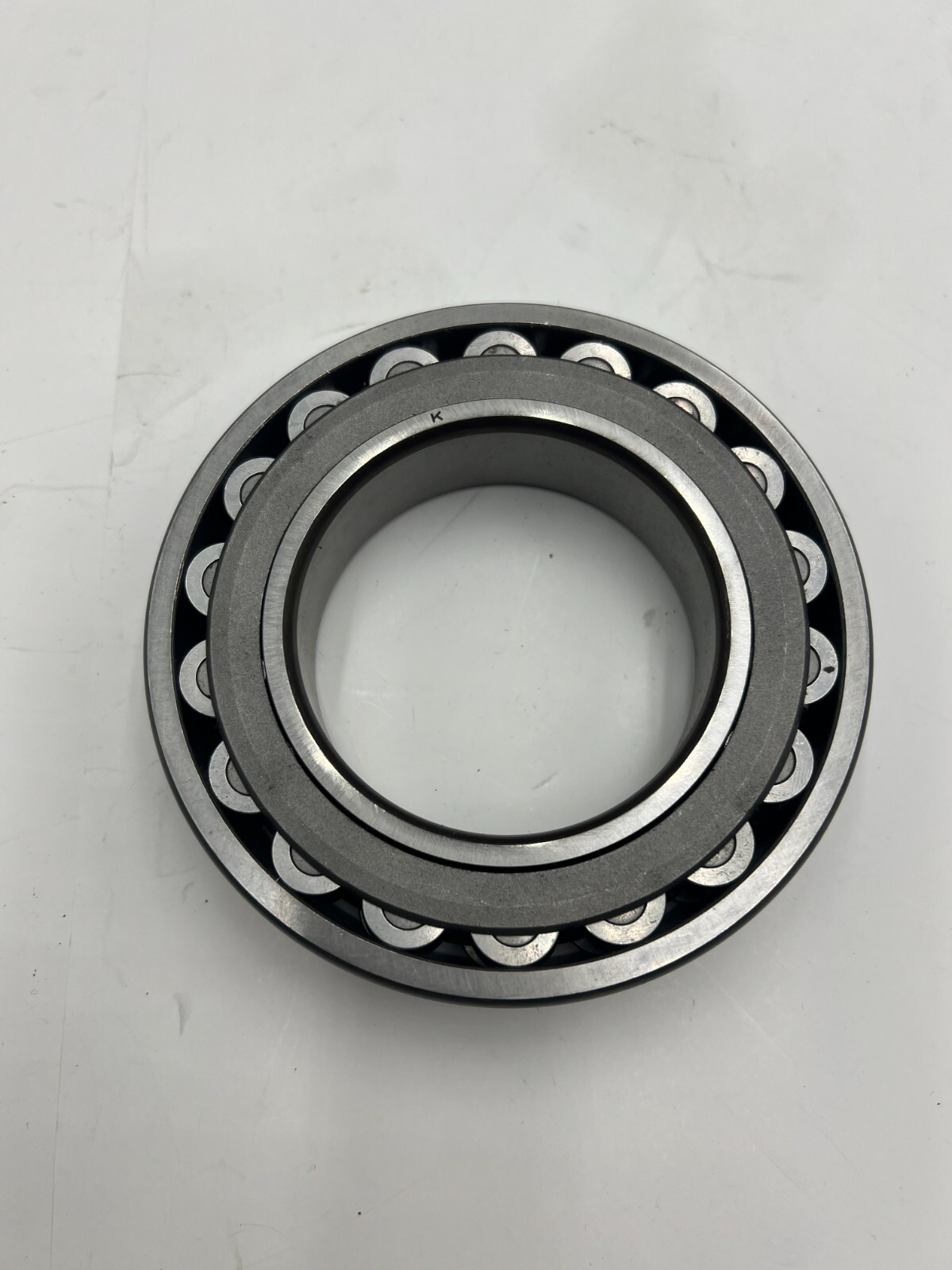 Link Belt 22215LB Spherical Roller Bearing Silver Replacement Cylindrical Bore