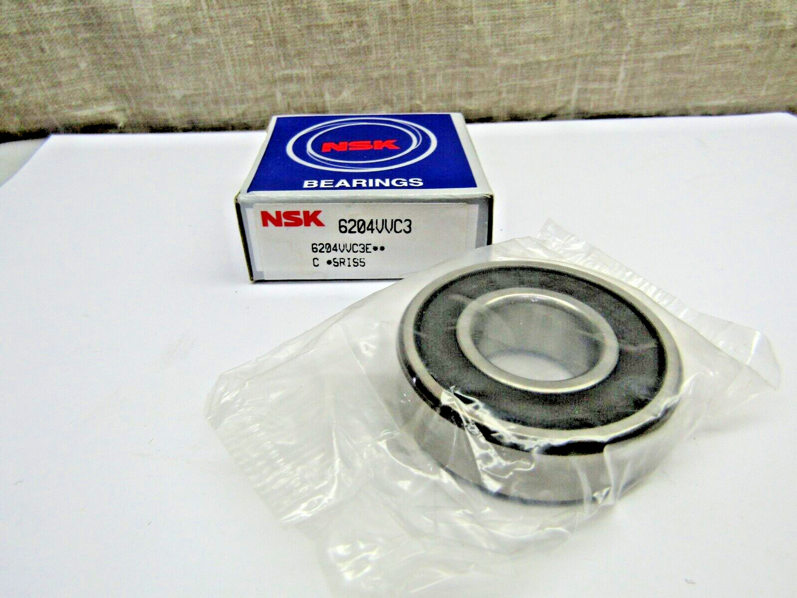NSK 6204VV C3 20mm X 47mm X 14mm Sealed Bearing